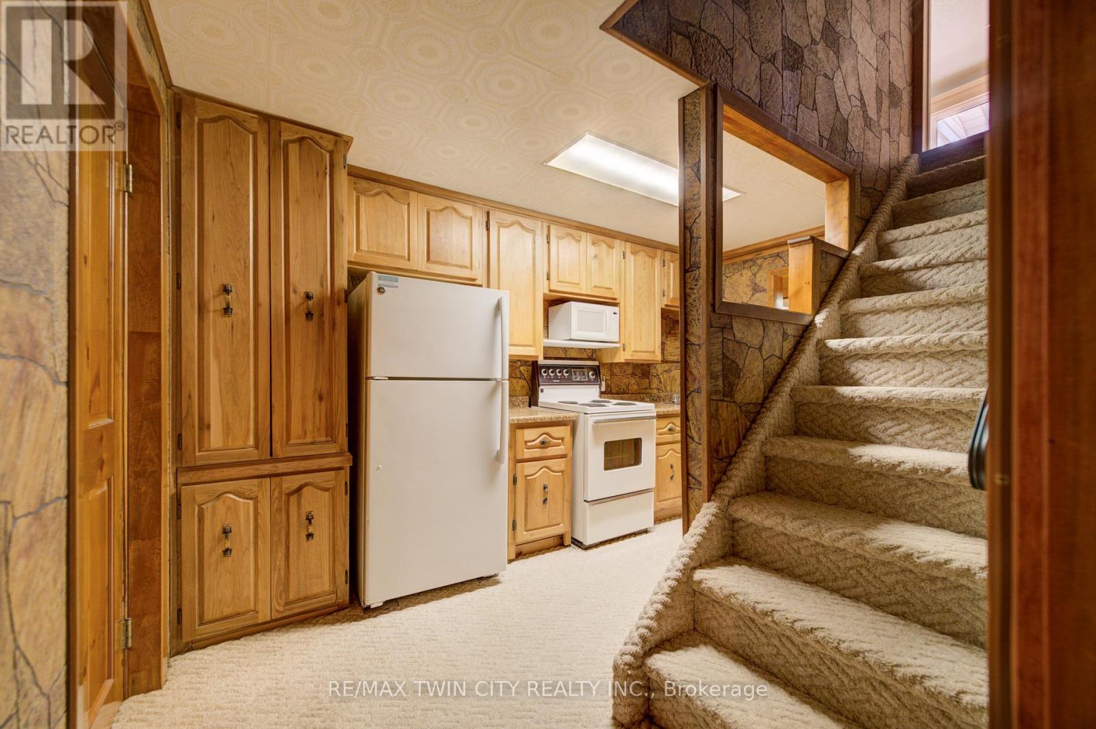 54 Stonegate Drive, Kitchener, Ontario  N2A 2Z1 - Photo 33 - X13501504