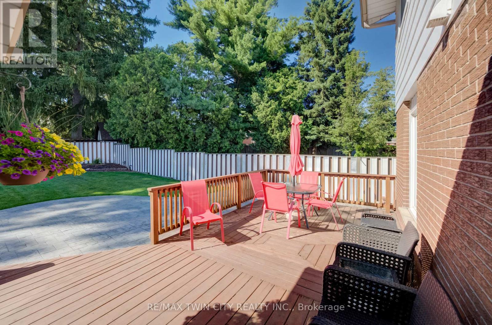 54 Stonegate Drive, Kitchener, Ontario  N2A 2Z1 - Photo 42 - X13501504