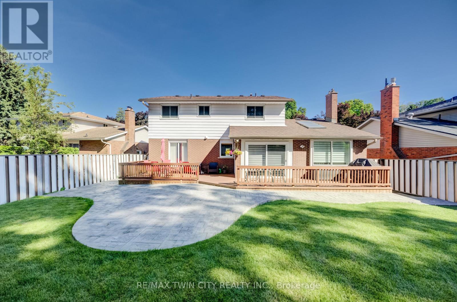 54 Stonegate Drive, Kitchener, Ontario  N2A 2Z1 - Photo 45 - X13501504
