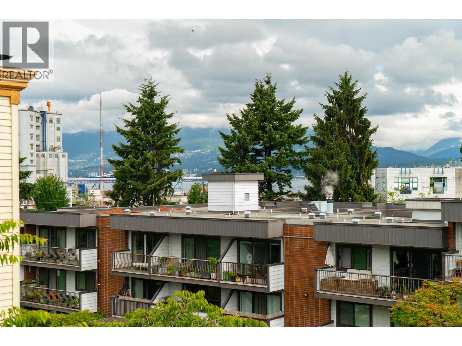2042 Triumph Street, Vancouver, British Columbia  V5L 1K8 - Photo 26 - R3140789