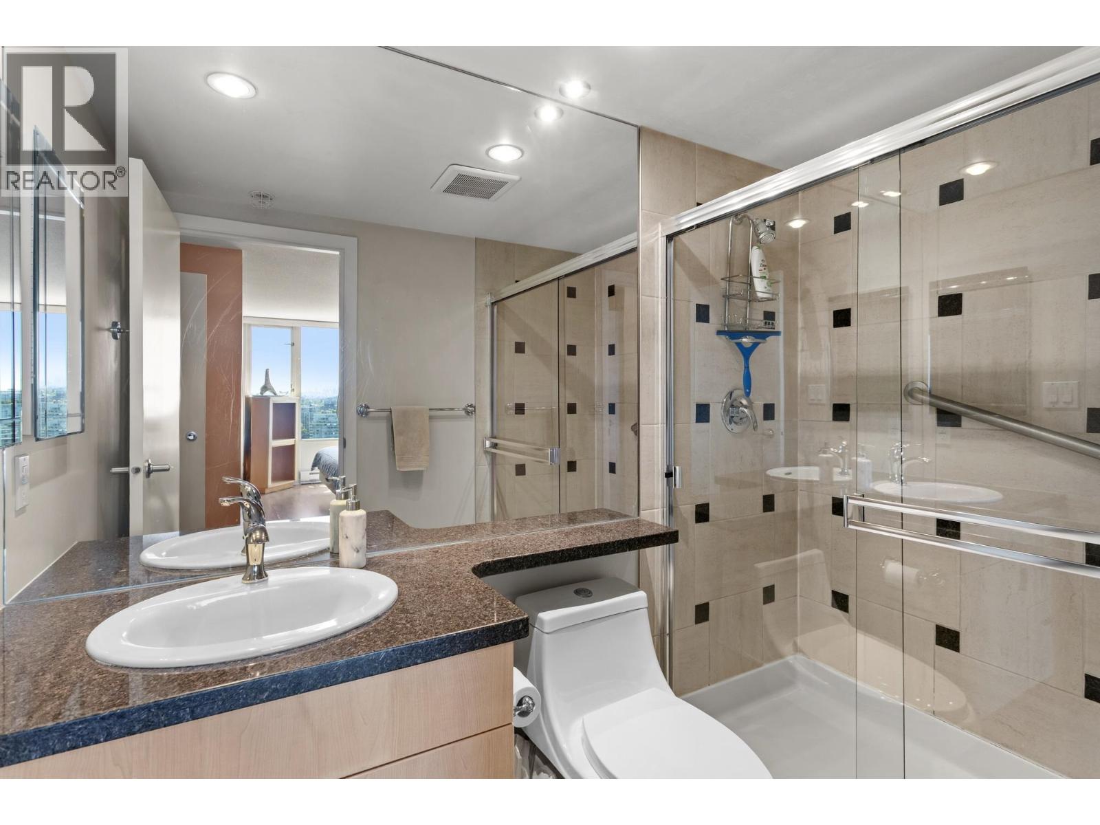 2505 1033 Marinaside Crescent, Vancouver, British Columbia  V6Z 3A3 - Photo 13 - R3140791