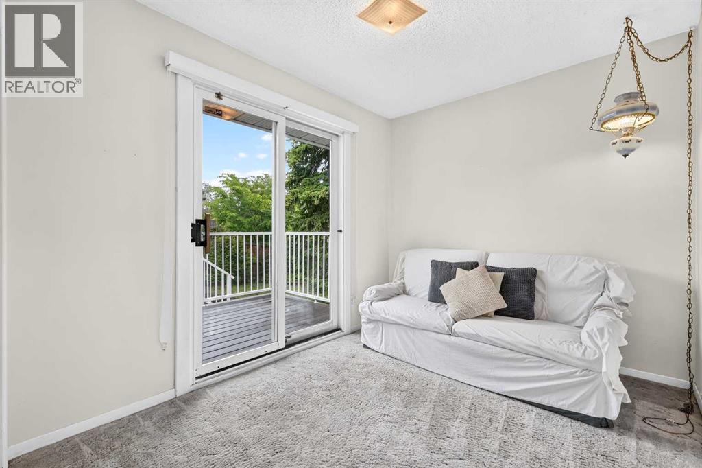 3227 Collingwood Drive NW, Calgary, Alberta  T2L 0R7 - Photo 28 - A2323819