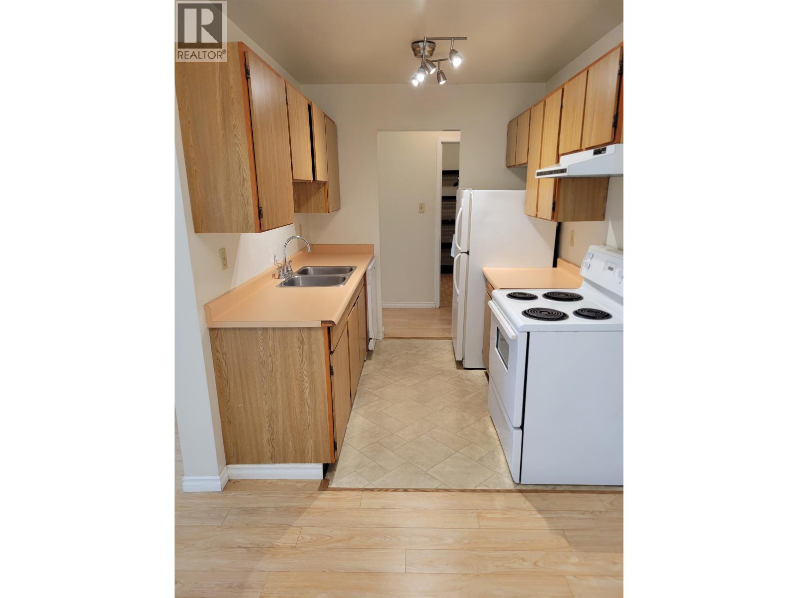 218 8500 LANSDOWNE ROAD