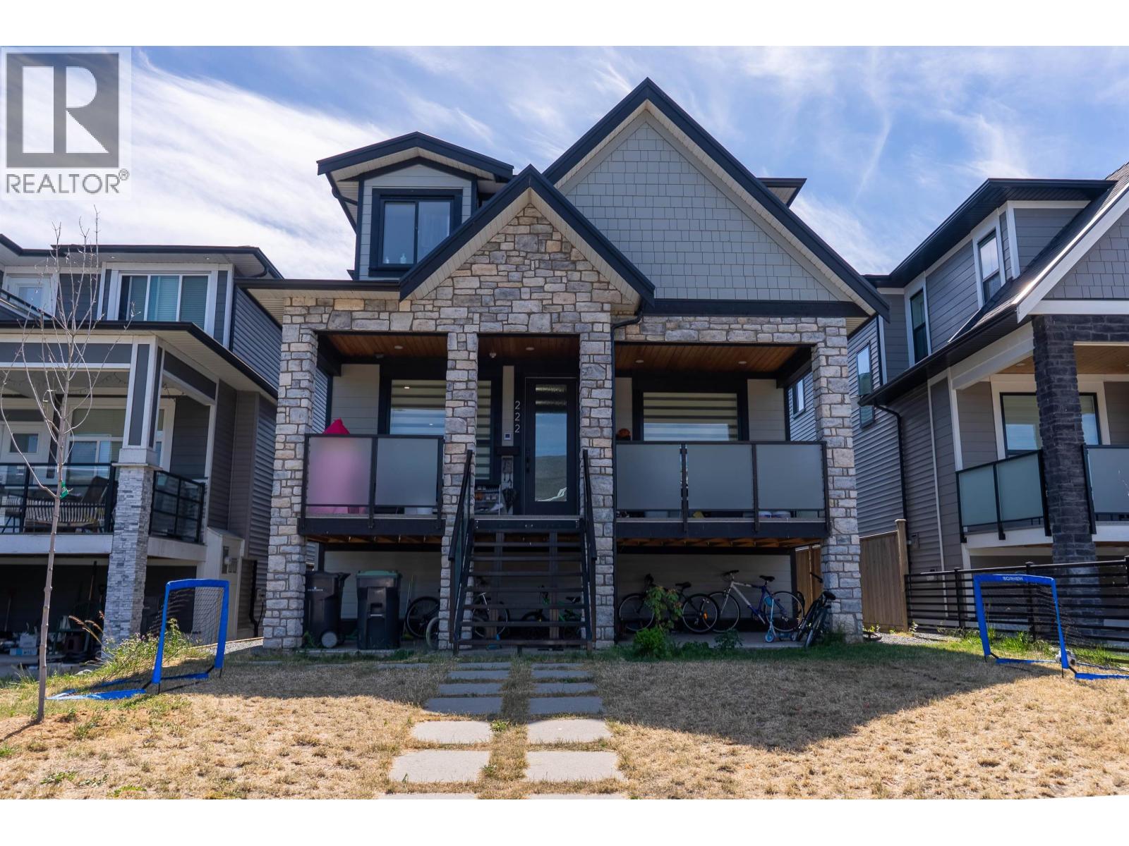 222 Hampton Street, New Westminster, British Columbia  V3M 5M4 - Photo 2 - R3140788