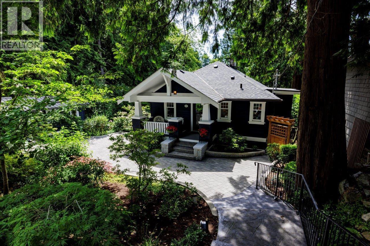 461 E St. James Road, North Vancouver, British Columbia  V7N 1L5 - Photo 2 - R3140826