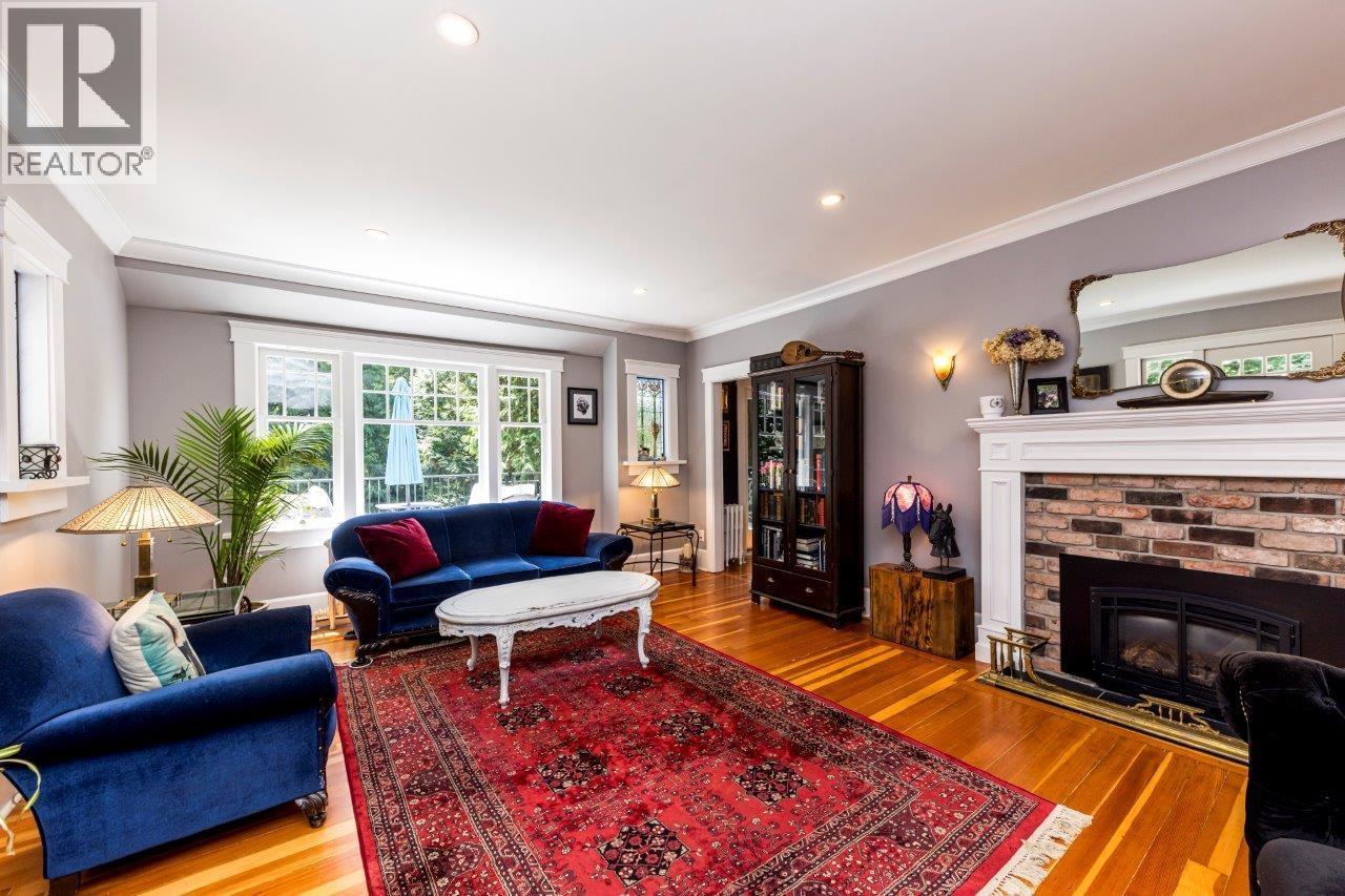 461 E St. James Road, North Vancouver, British Columbia  V7N 1L5 - Photo 3 - R3140826