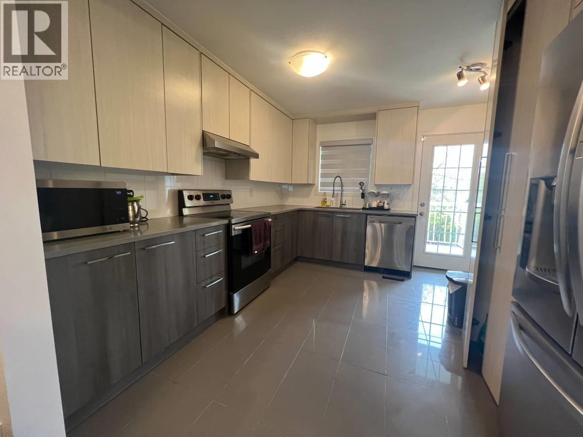 Upper 23422 Sandpiper Ave, Maple Ridge, British Columbia  V2X 9M3 - Photo 11 - R3140835