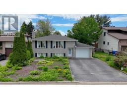 669 BROMLEY AVENUE, North Bay, Ontario