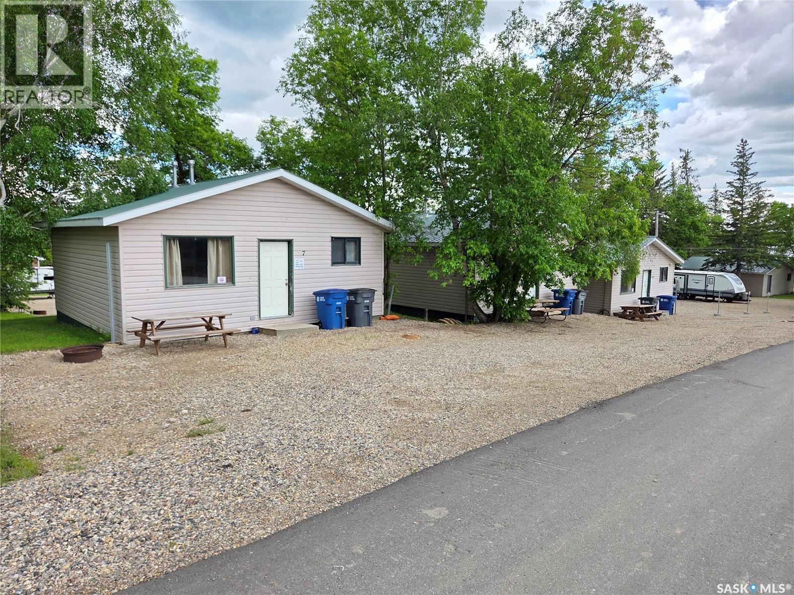 32 Chapa Avenue, Kenosee Lake, Saskatchewan  S0C 0R0 - Photo 2 - SK040997