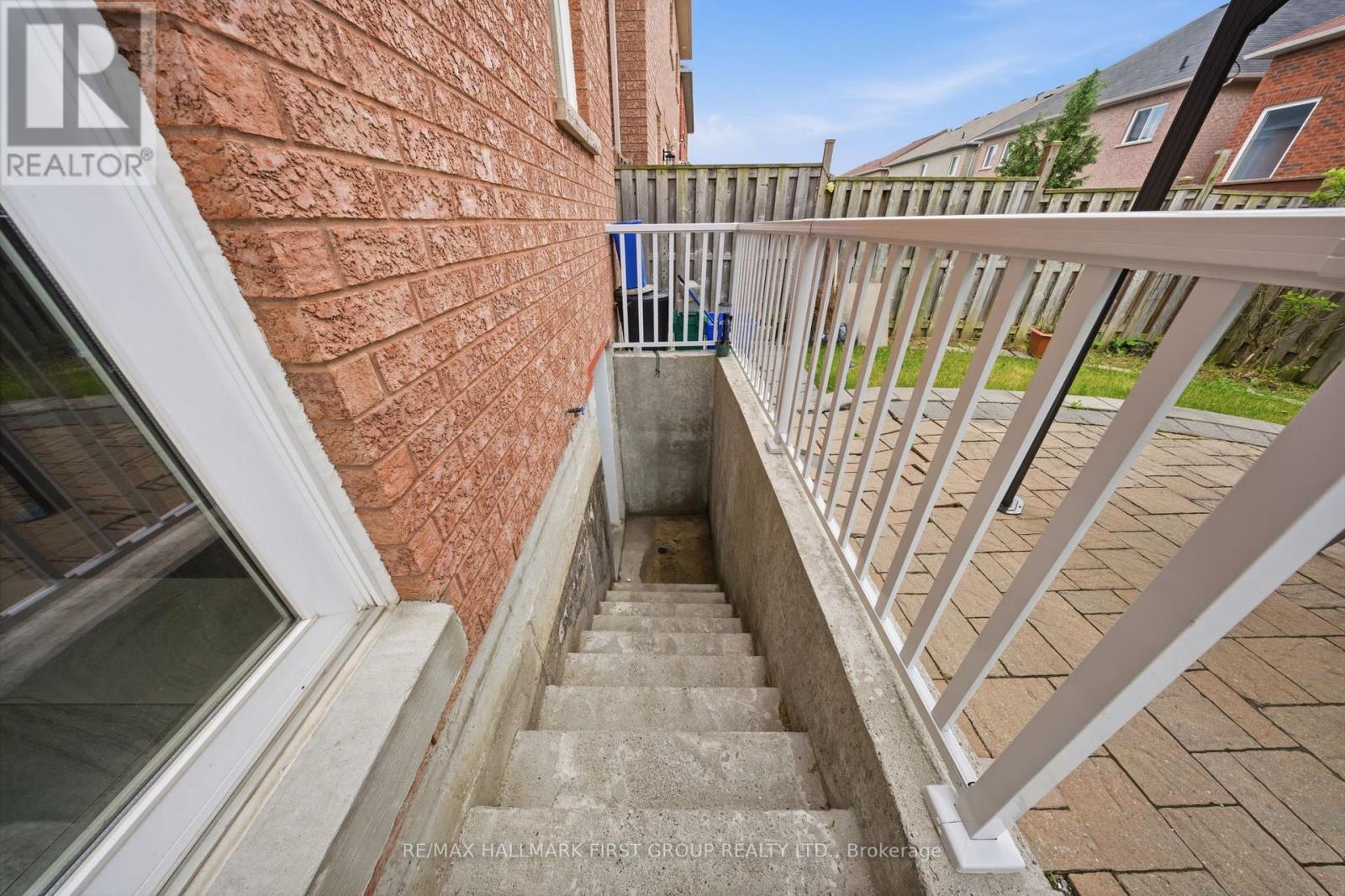 22 Cragg Crescent, Ajax, Ontario  L1T 0E4 - Photo 25 - E13501888