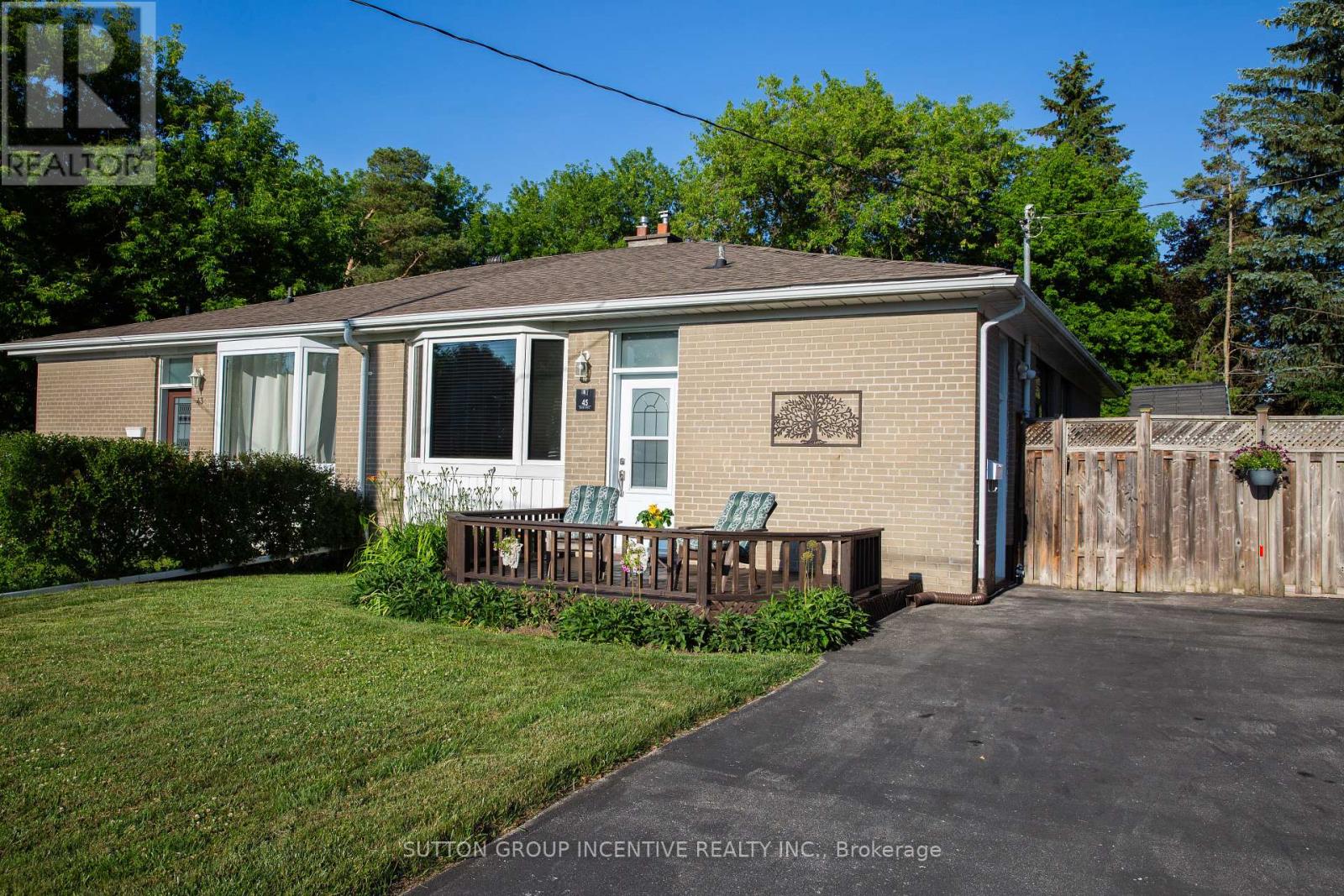 45 Bailey Crescent, Aurora, Ontario  L4G 2B2 - Photo 2 - N13501848