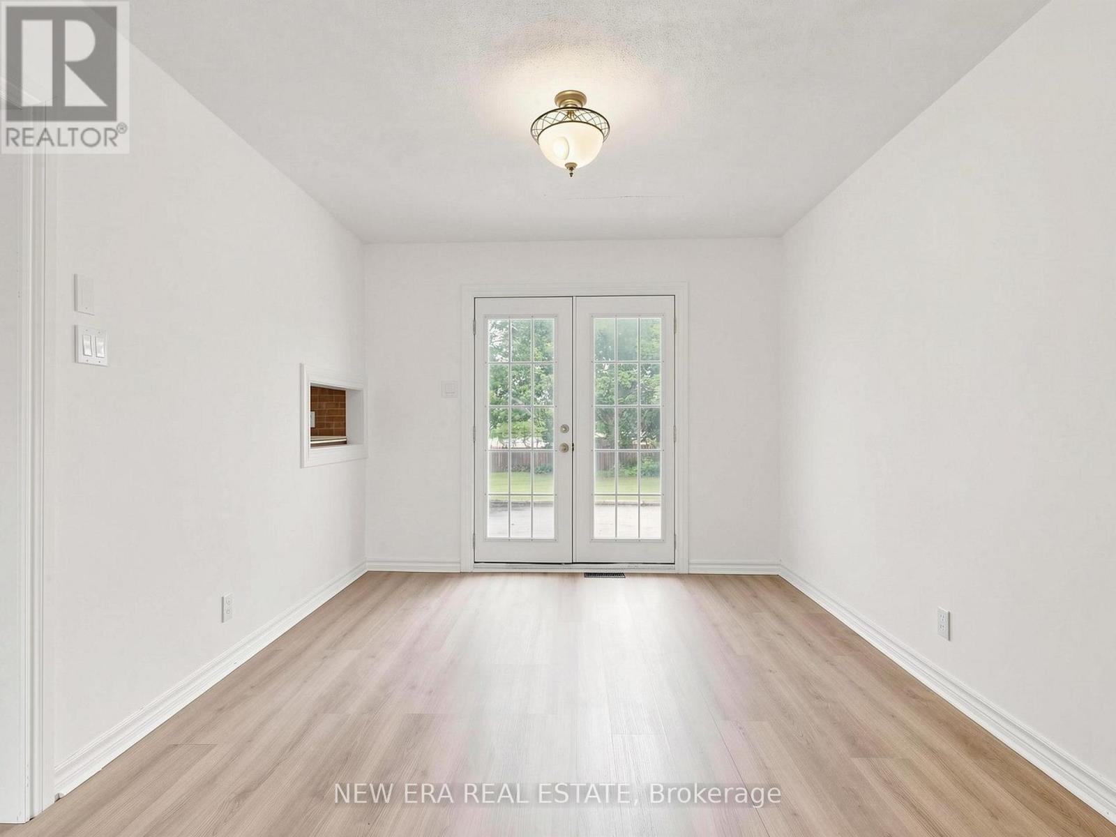 20543 Leslie Street, East Gwillimbury (Queensville), Ontario  L0L 1R0 - Photo 12 - N13501878
