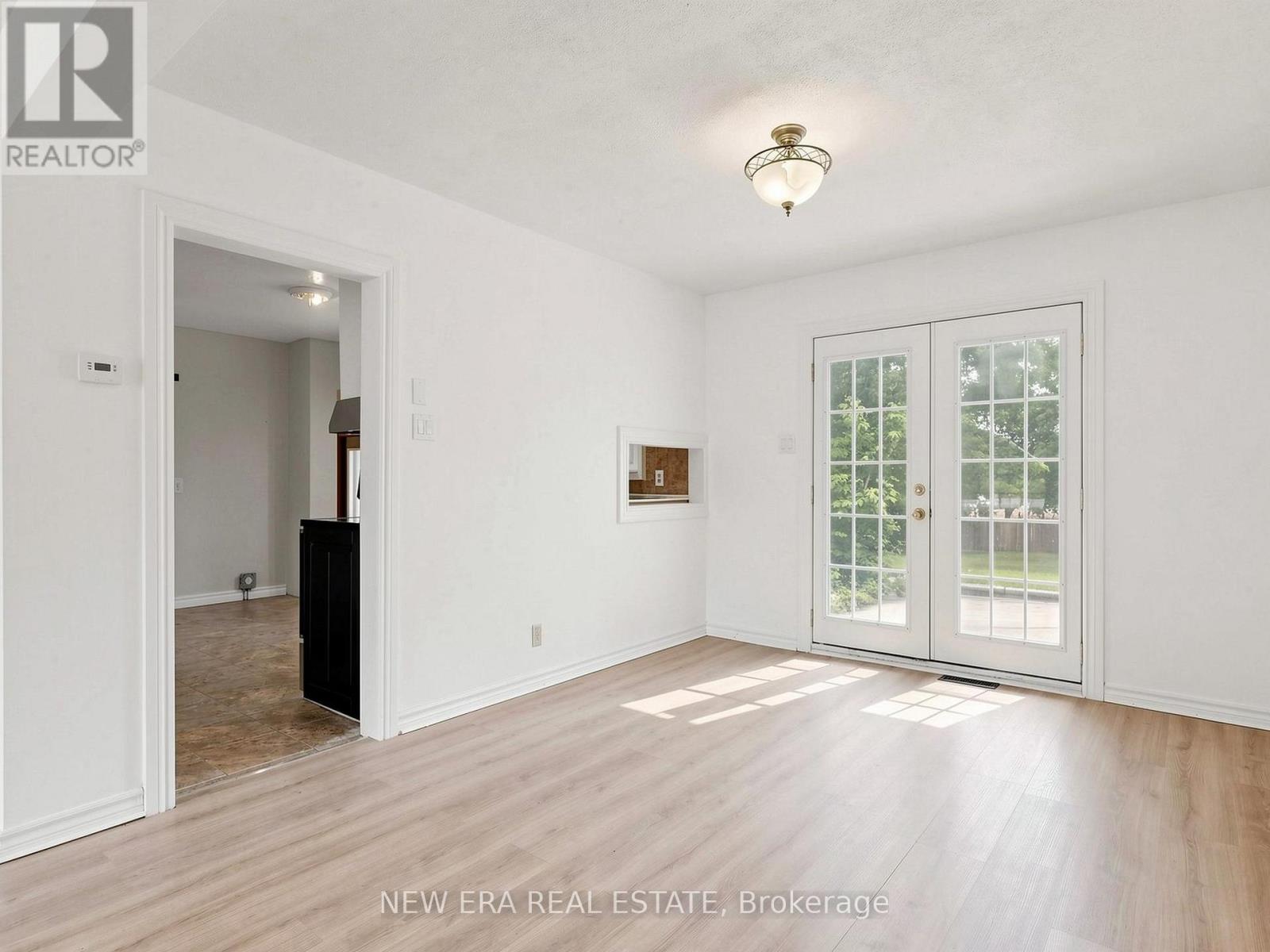 20543 Leslie Street, East Gwillimbury (Queensville), Ontario  L0L 1R0 - Photo 13 - N13501878