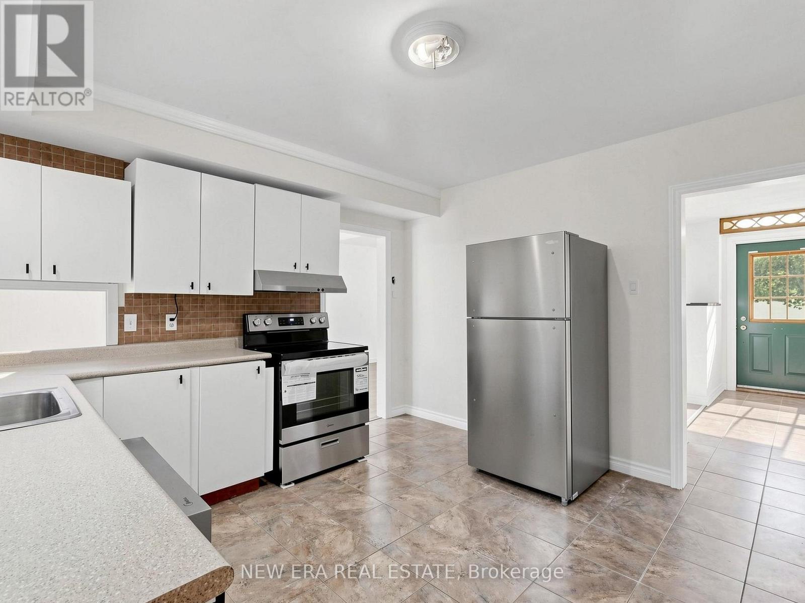 20543 Leslie Street, East Gwillimbury (Queensville), Ontario  L0L 1R0 - Photo 17 - N13501878