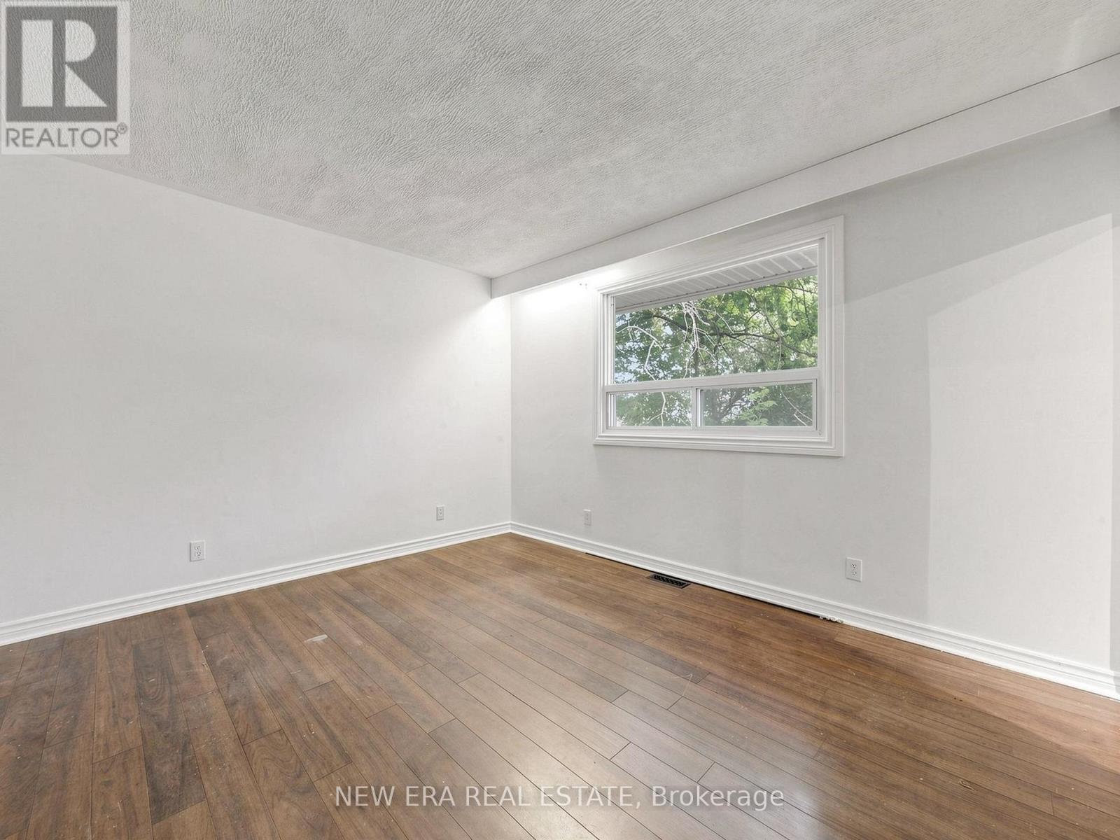 20543 Leslie Street, East Gwillimbury (Queensville), Ontario  L0L 1R0 - Photo 18 - N13501878