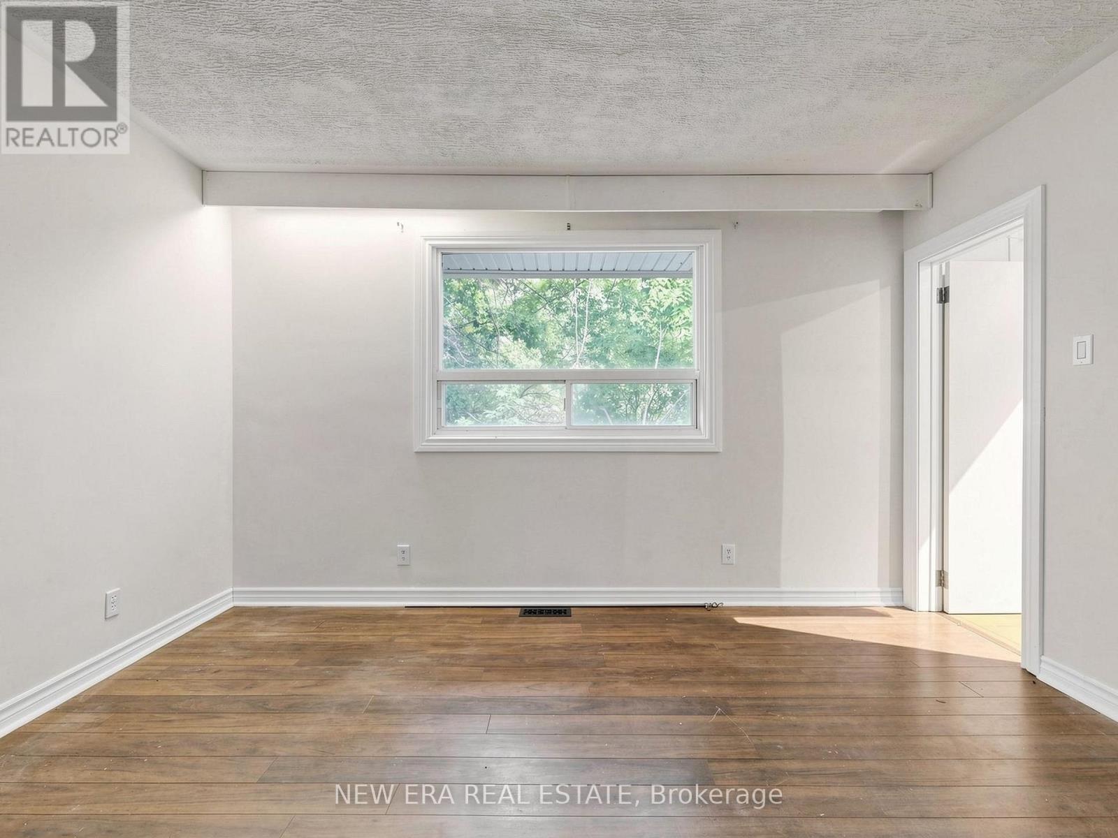 20543 Leslie Street, East Gwillimbury (Queensville), Ontario  L0L 1R0 - Photo 19 - N13501878