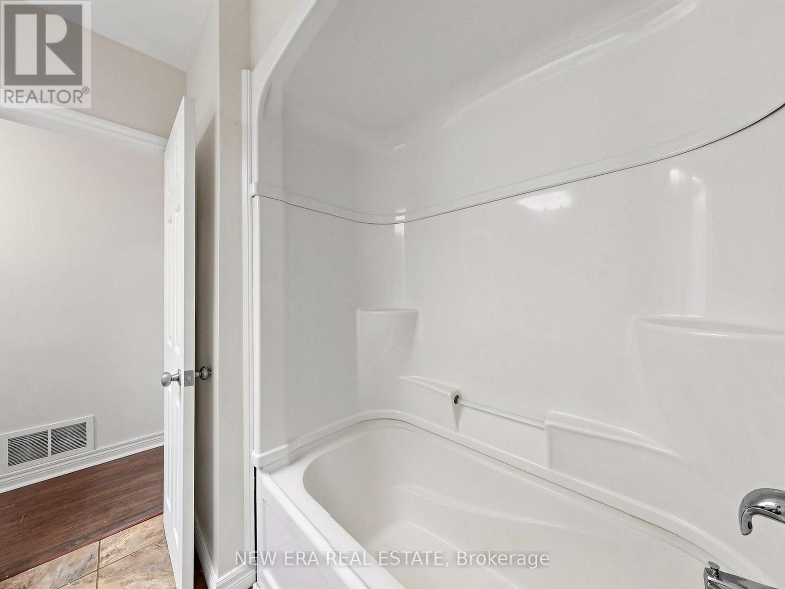 20543 Leslie Street, East Gwillimbury (Queensville), Ontario  L0L 1R0 - Photo 30 - N13501878