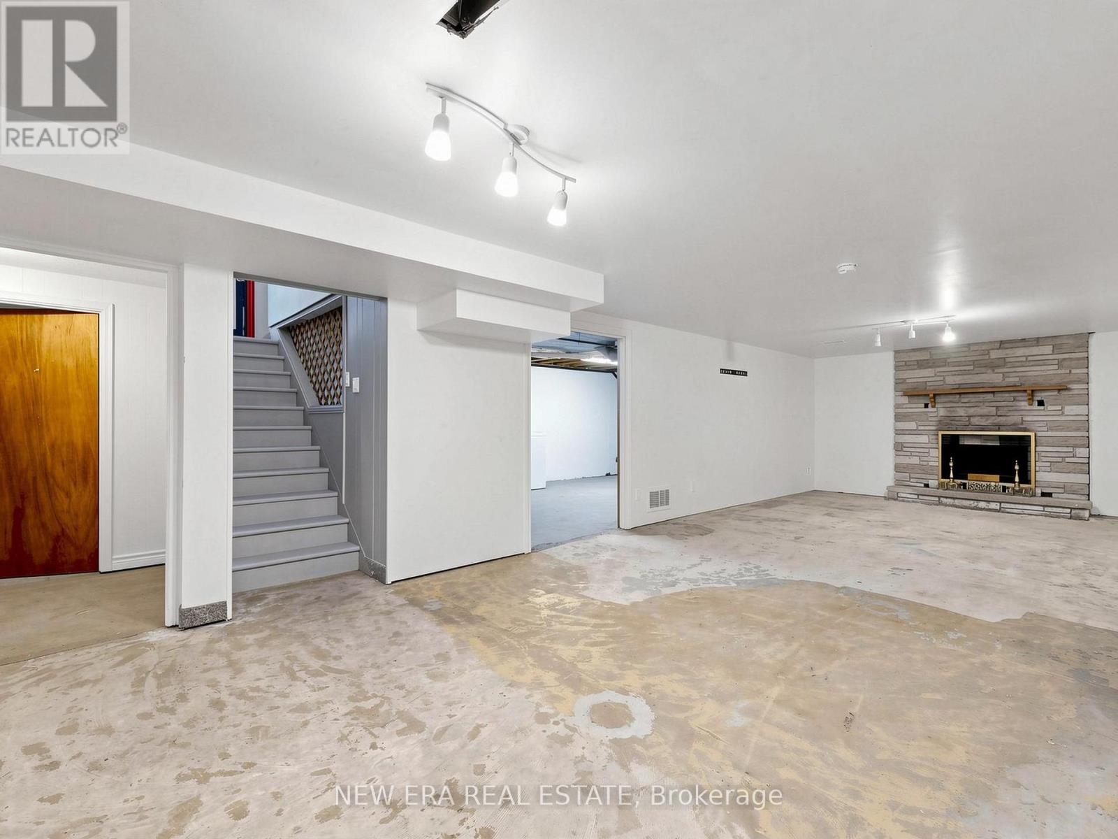 20543 Leslie Street, East Gwillimbury (Queensville), Ontario  L0L 1R0 - Photo 32 - N13501878