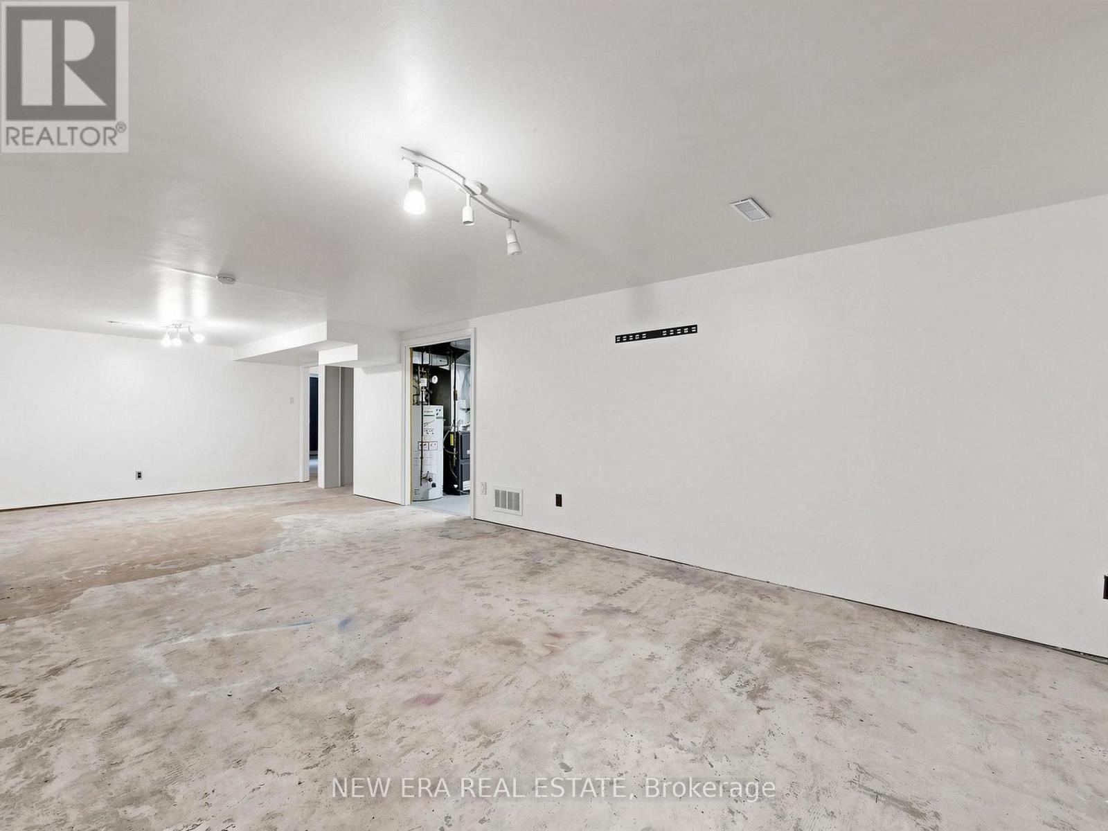 20543 Leslie Street, East Gwillimbury (Queensville), Ontario  L0L 1R0 - Photo 35 - N13501878