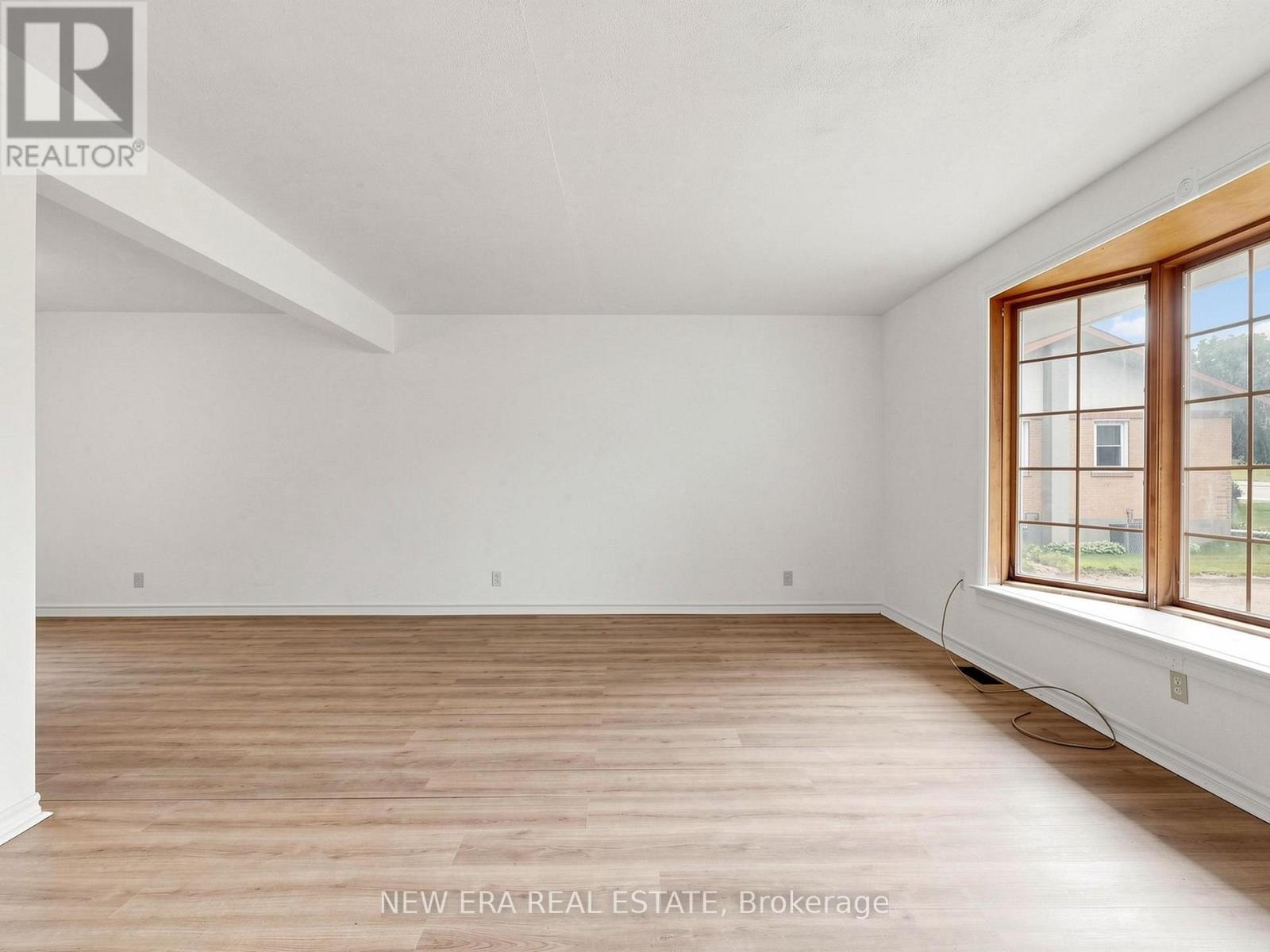 20543 Leslie Street, East Gwillimbury (Queensville), Ontario  L0L 1R0 - Photo 8 - N13501878