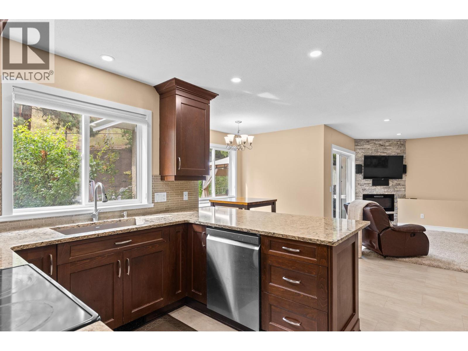 774 Nahanni Place, Kelowna, British Columbia  V1V 1N5 - Photo 18 - 10392905