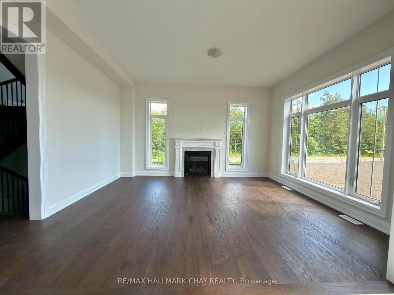 2 Pinetree Drive, Oro-Medonte, Ontario  L0L 2L0 - Photo 14 - S13501864