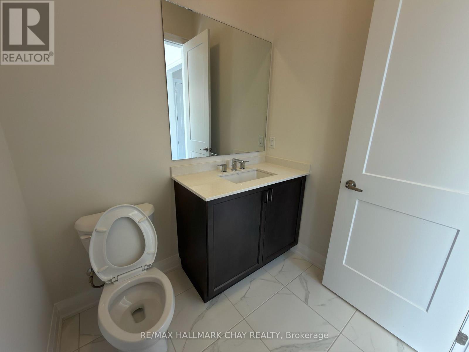 2 Pinetree Drive, Oro-Medonte, Ontario  L0L 2L0 - Photo 17 - S13501864