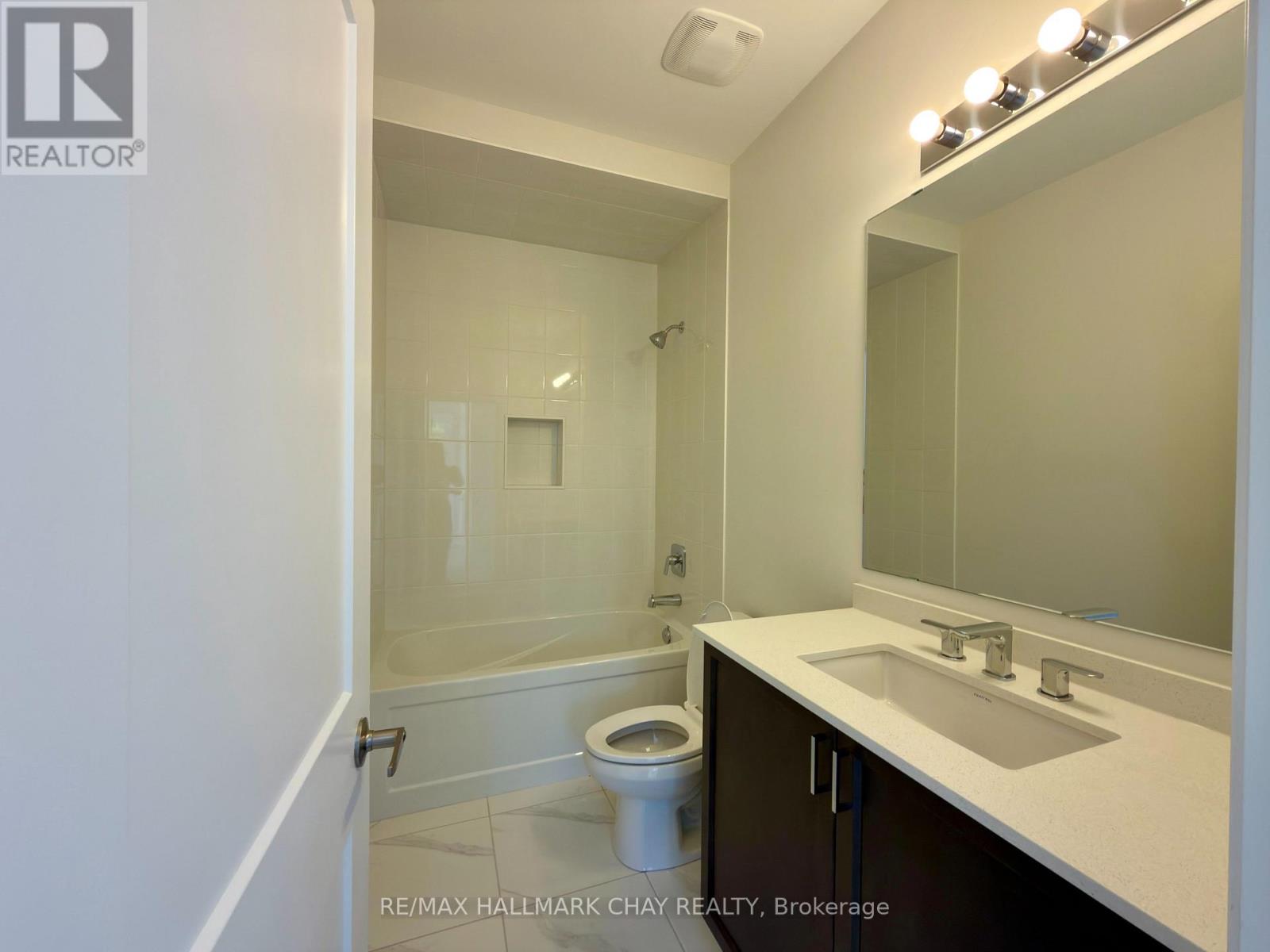 2 Pinetree Drive, Oro-Medonte, Ontario  L0L 2L0 - Photo 27 - S13501864