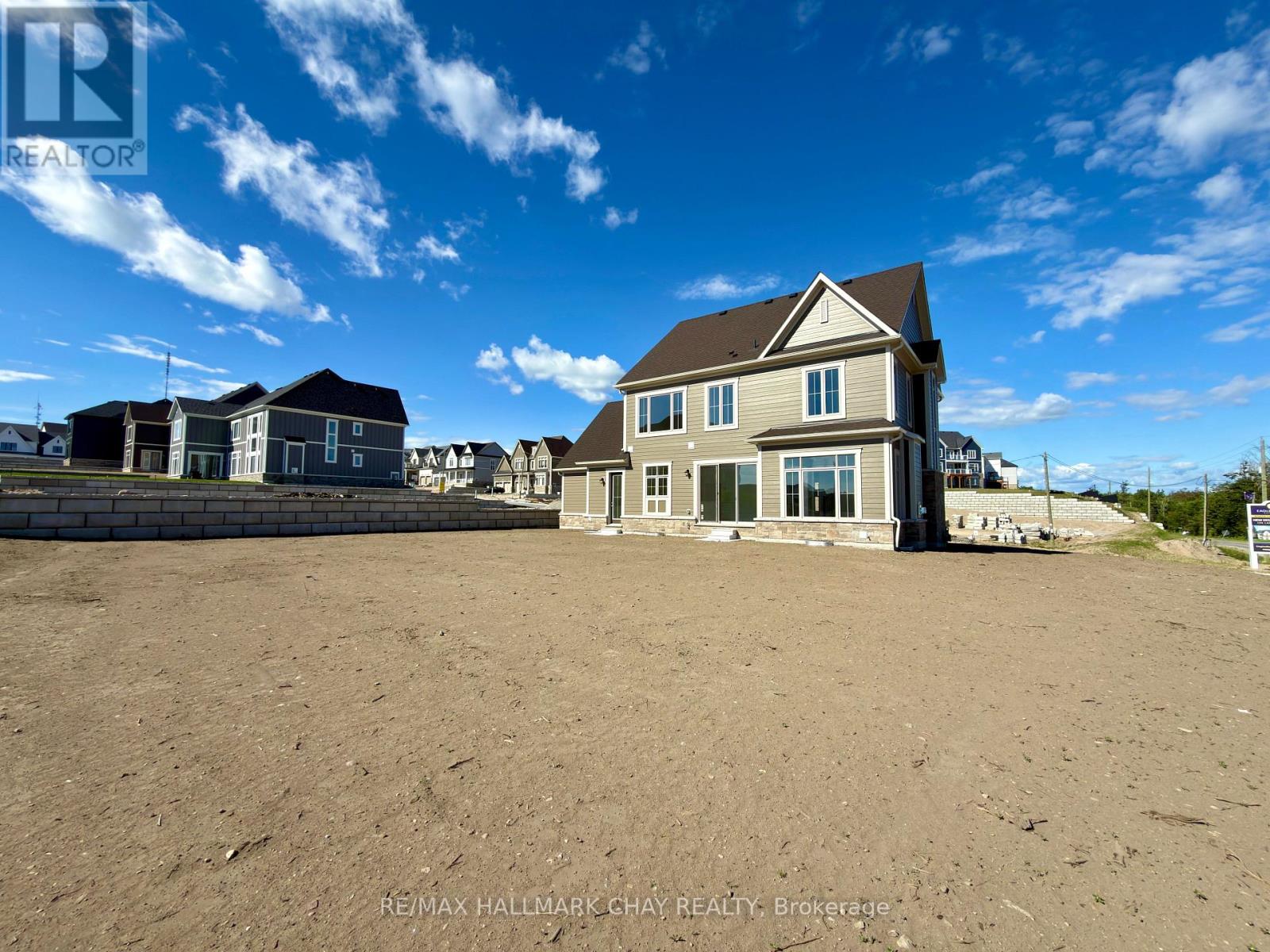 2 Pinetree Drive, Oro-Medonte, Ontario  L0L 2L0 - Photo 3 - S13501864