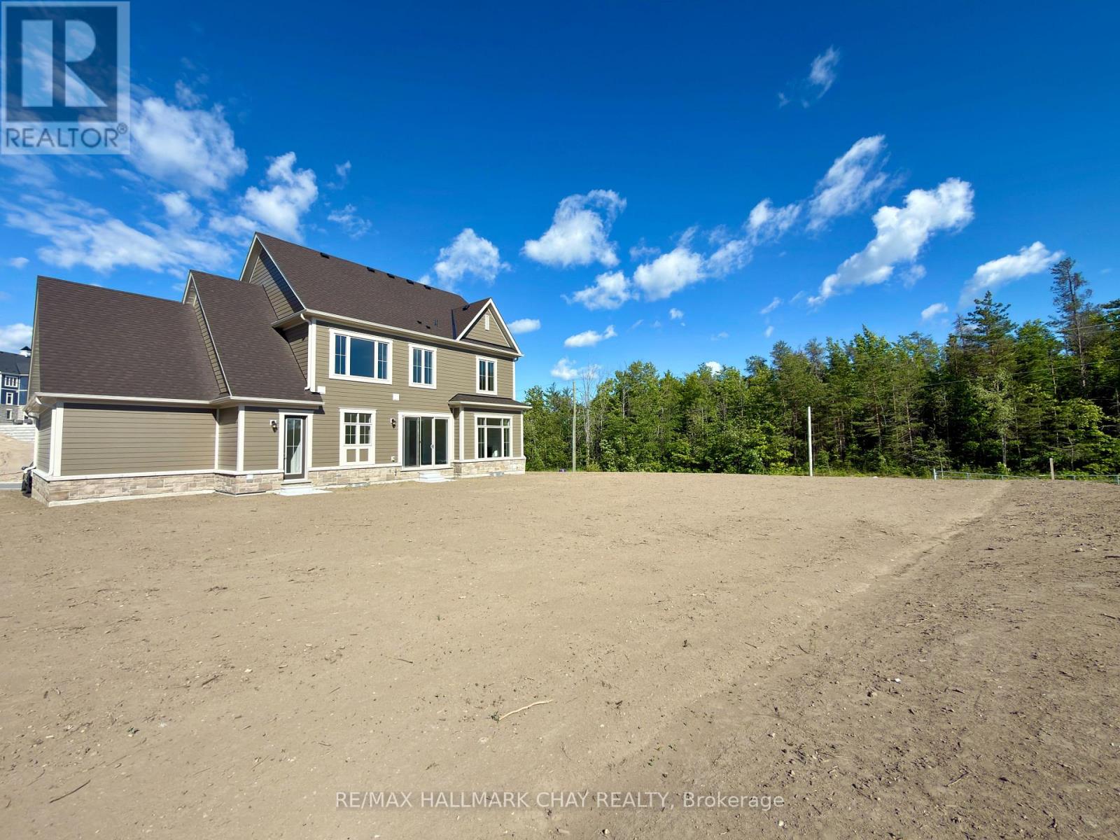 2 Pinetree Drive, Oro-Medonte, Ontario  L0L 2L0 - Photo 4 - S13501864