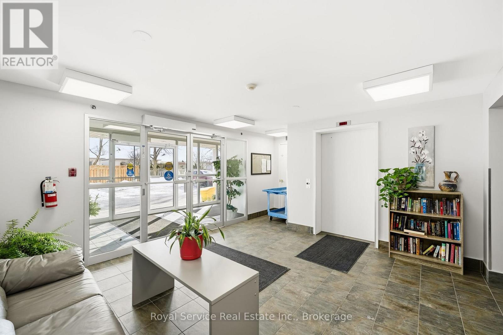 304 - 841 Battell Street, Cobourg, Ontario  K9A 0B9 - Photo 4 - X13501930