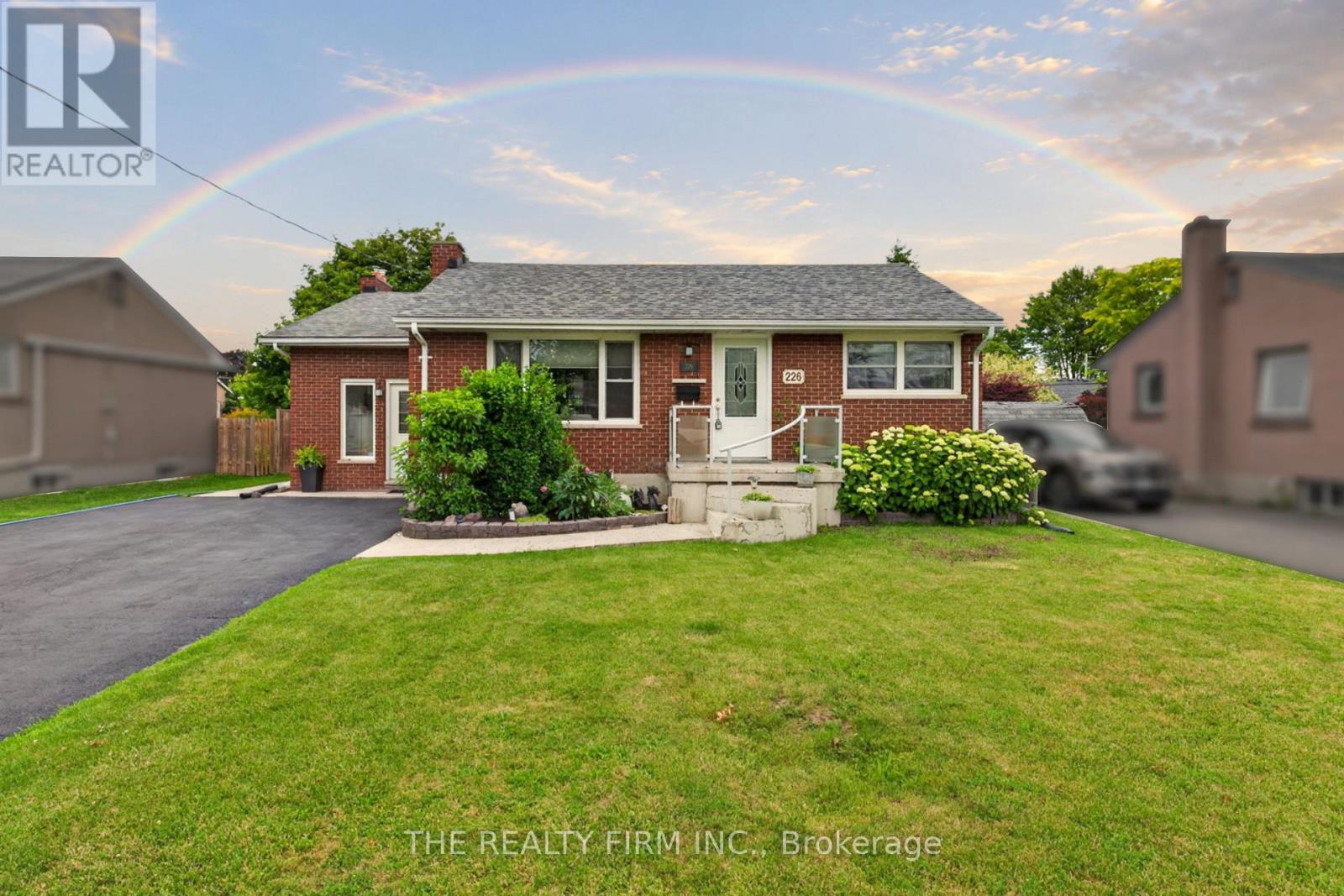 226 Rainbow Avenue, London East, Ontario  N5W 4W1 - Photo 1 - X13501940