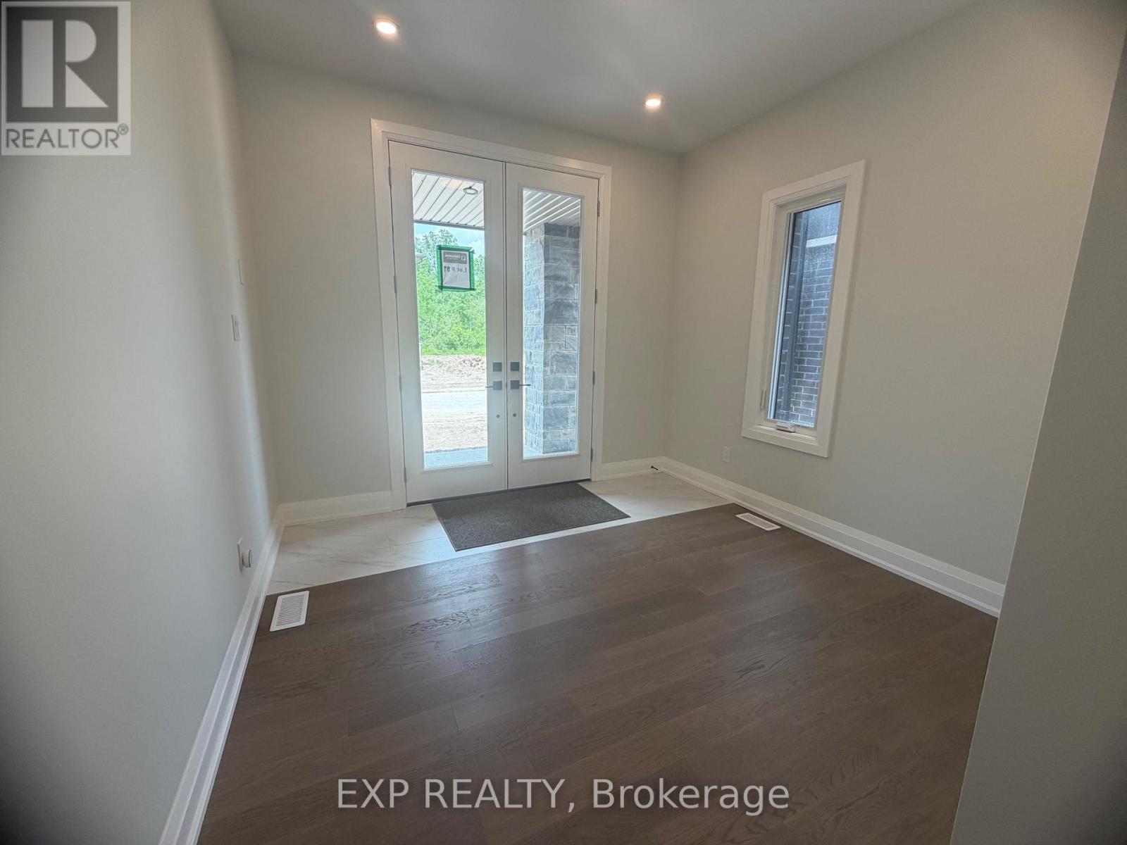 6418 Sunshine Common, Niagara Falls, Ontario  L2G 0E4 - Photo 2 - X13498386