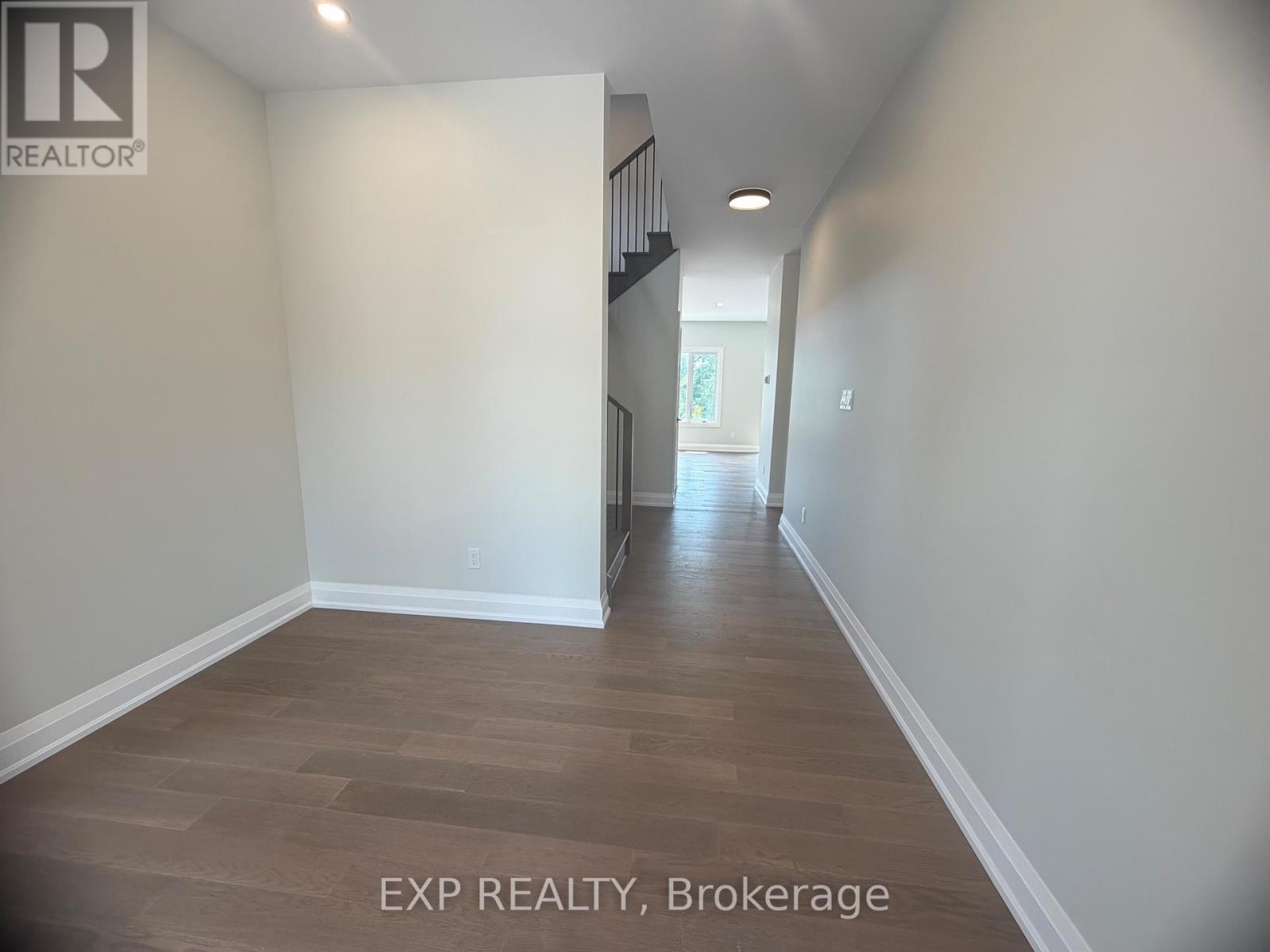 6418 Sunshine Common, Niagara Falls, Ontario  L2G 0E4 - Photo 3 - X13498386