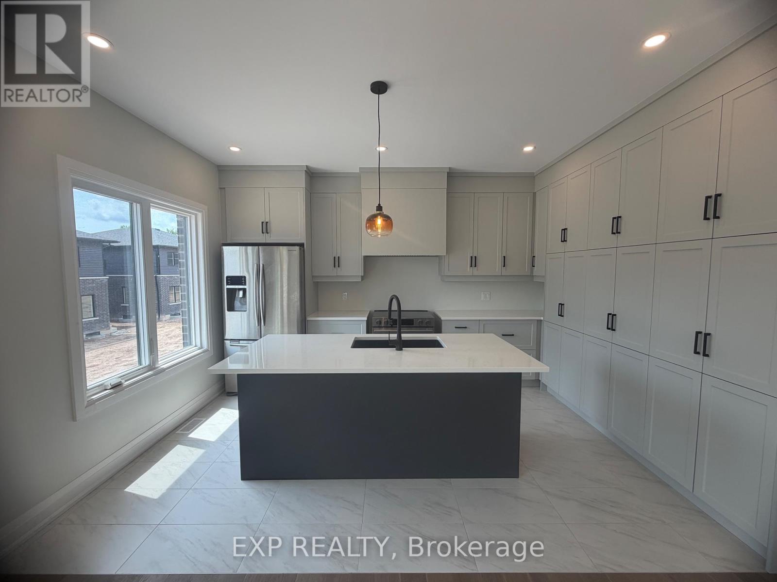 6418 Sunshine Common, Niagara Falls, Ontario  L2G 0E4 - Photo 9 - X13498386