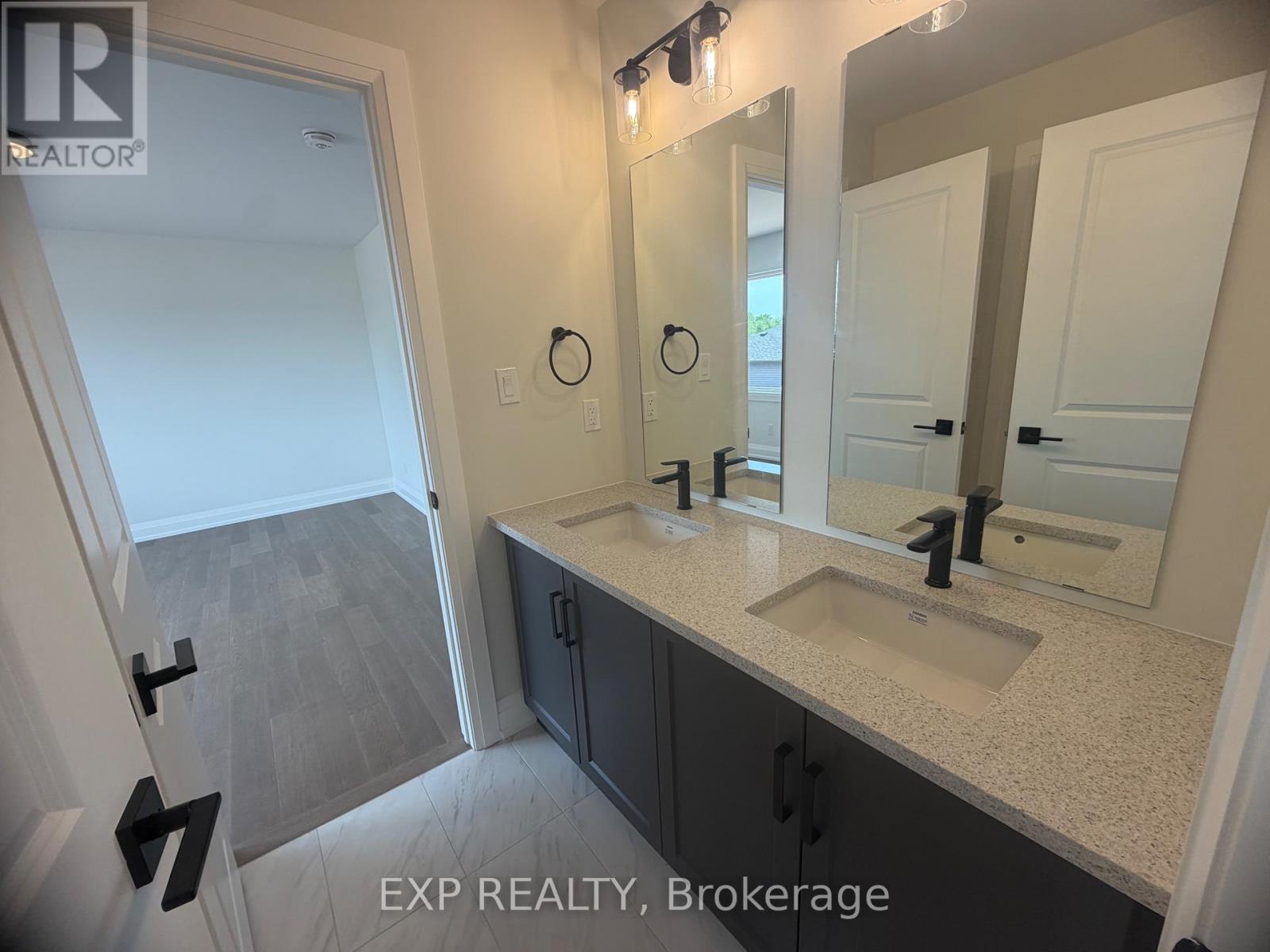 6418 Sunshine Common, Niagara Falls, Ontario  L2G 0E4 - Photo 30 - X13498386