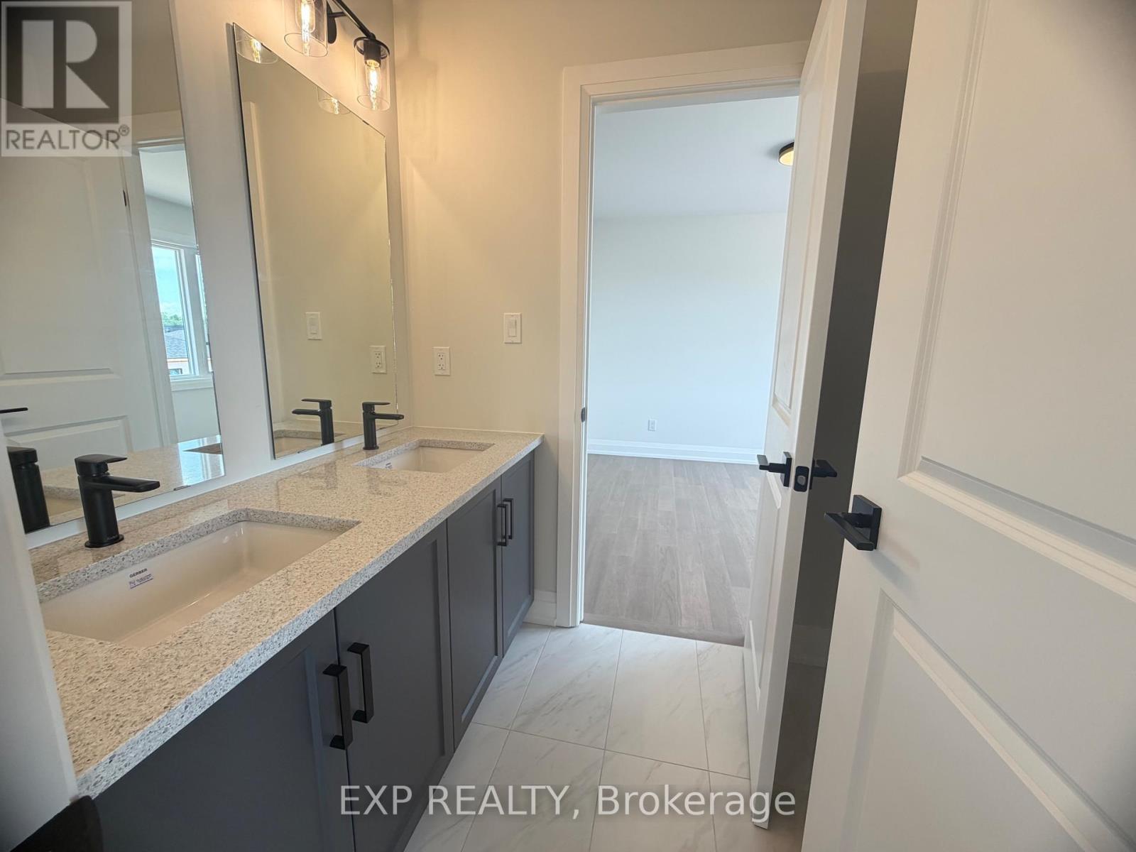 6418 Sunshine Common, Niagara Falls, Ontario  L2G 0E4 - Photo 32 - X13498386