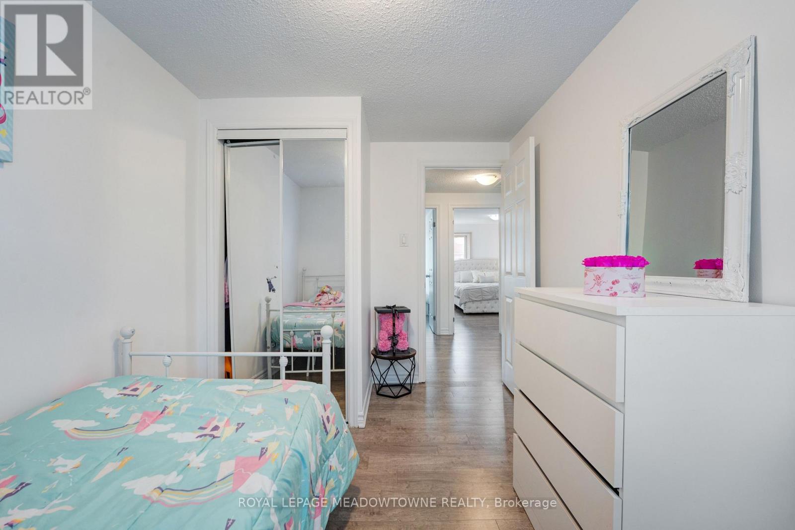 9 Hardcastle Court, Brampton, Ontario  L6S 2B2 - Photo 21 - W13501804