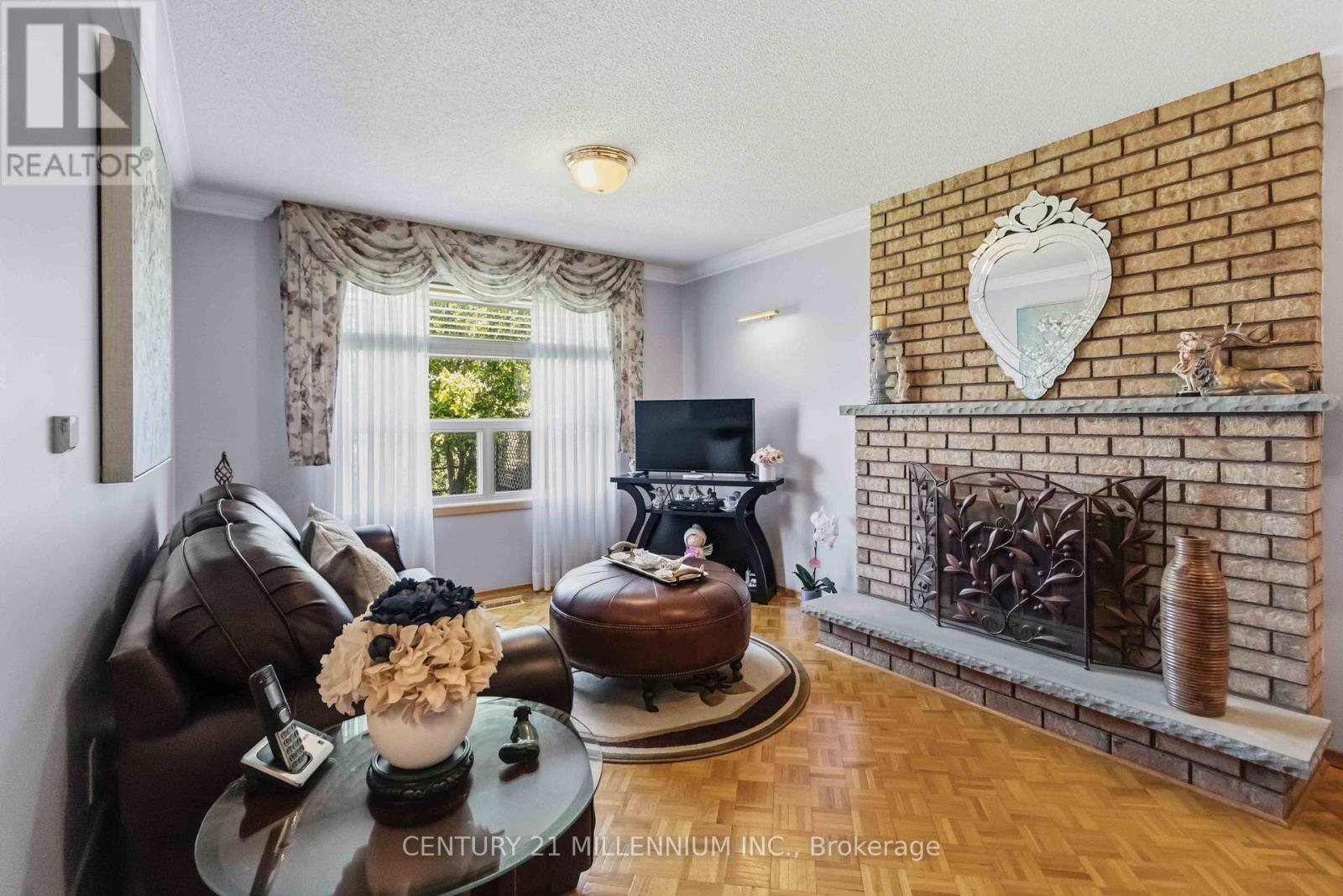 83 Sunforest Drive, Brampton, Ontario  L6Z 2W3 - Photo 11 - W13501838