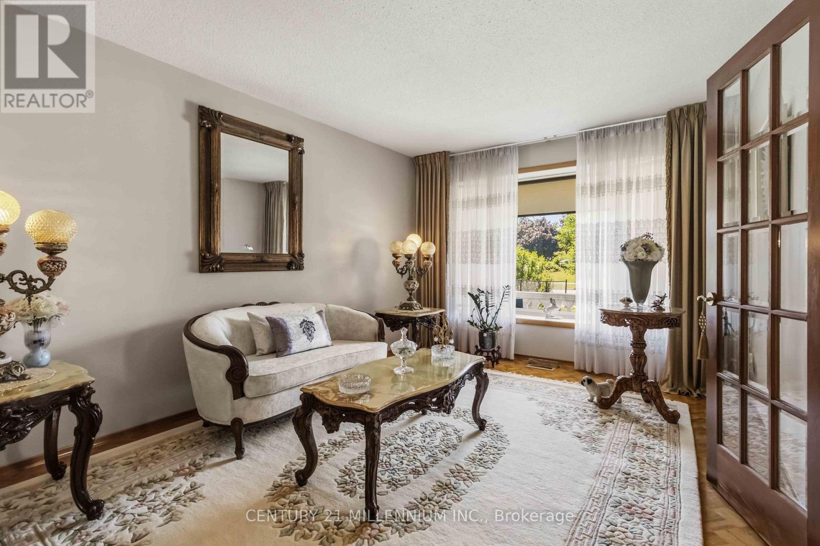 83 Sunforest Drive, Brampton, Ontario  L6Z 2W3 - Photo 6 - W13501838