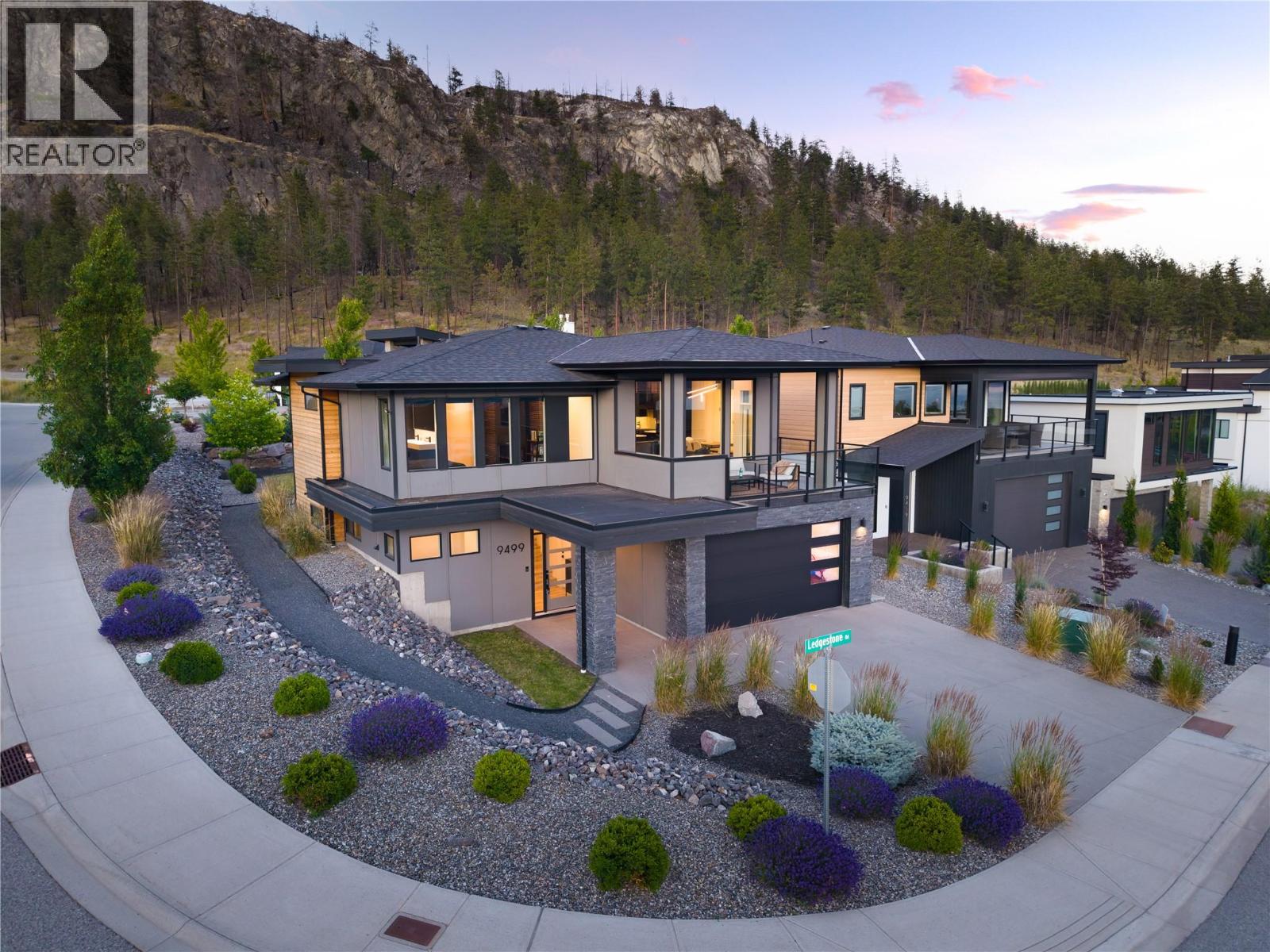 9499 Ledgestone Road, Lake Country, British Columbia