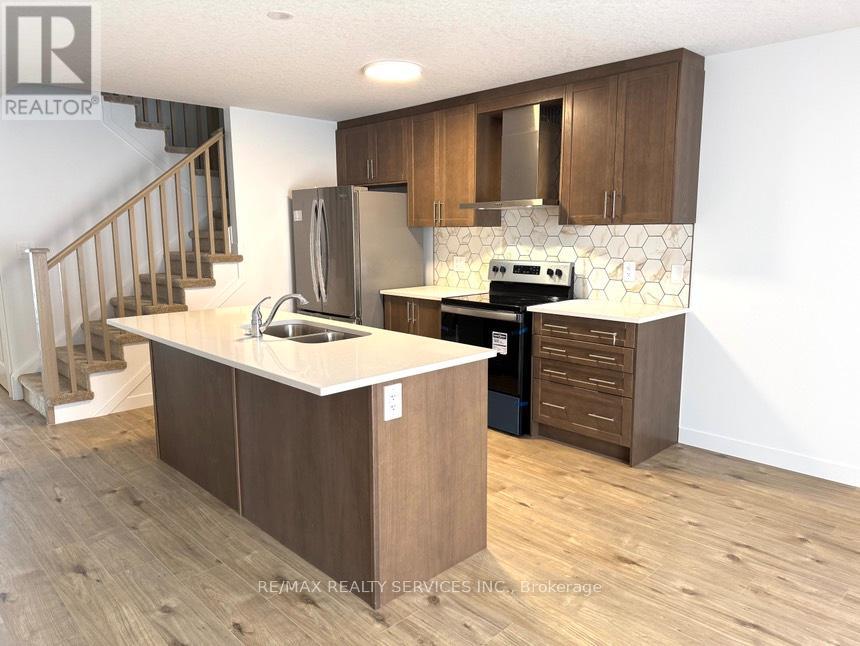 21 Pin Oaks Common, Cambridge, Ontario  N1S 0G3 - Photo 4 - X13501866
