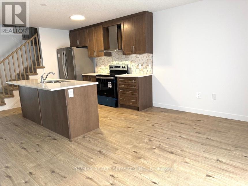 21 Pin Oaks Common, Cambridge, Ontario  N1S 0G3 - Photo 5 - X13501866