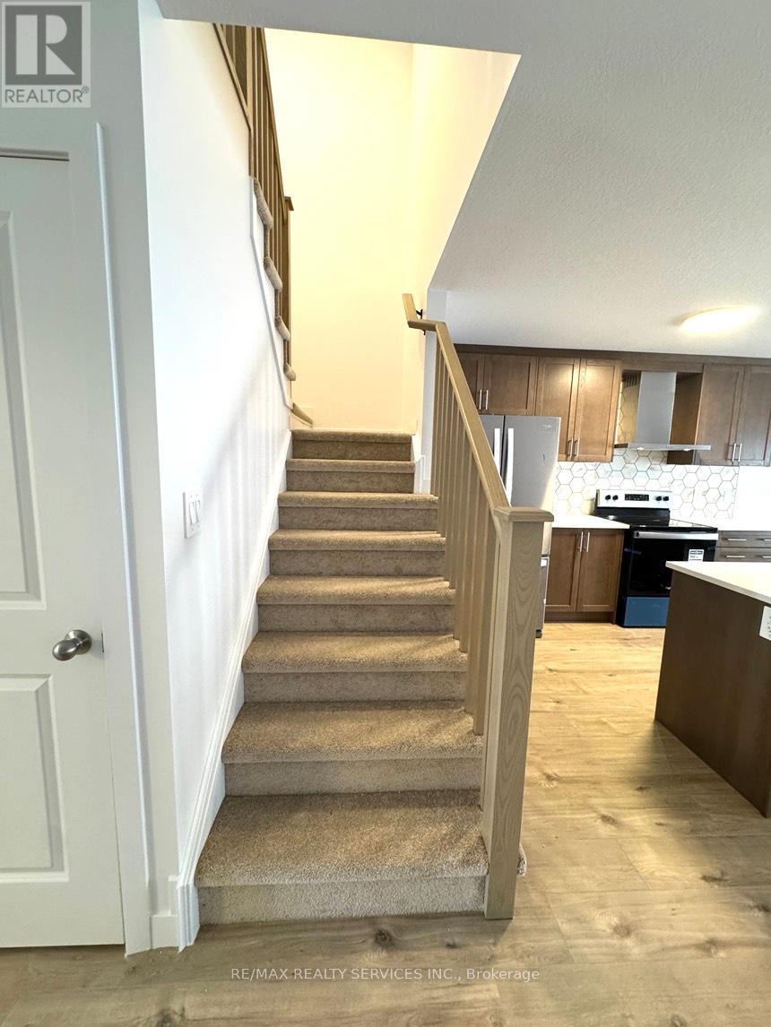 21 Pin Oaks Common, Cambridge, Ontario  N1S 0G3 - Photo 9 - X13501866
