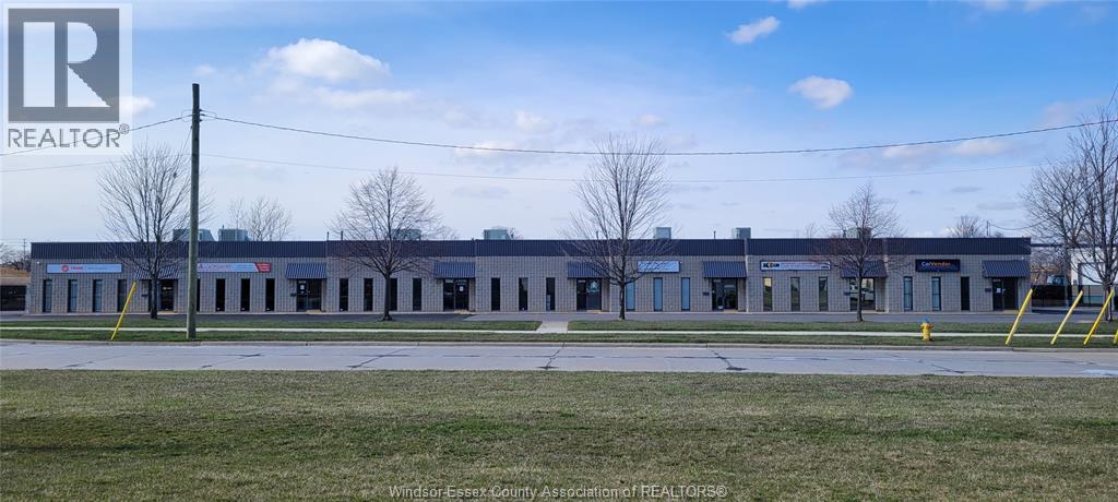 6210 HAWTHORNE DRIVE, Windsor, Ontario