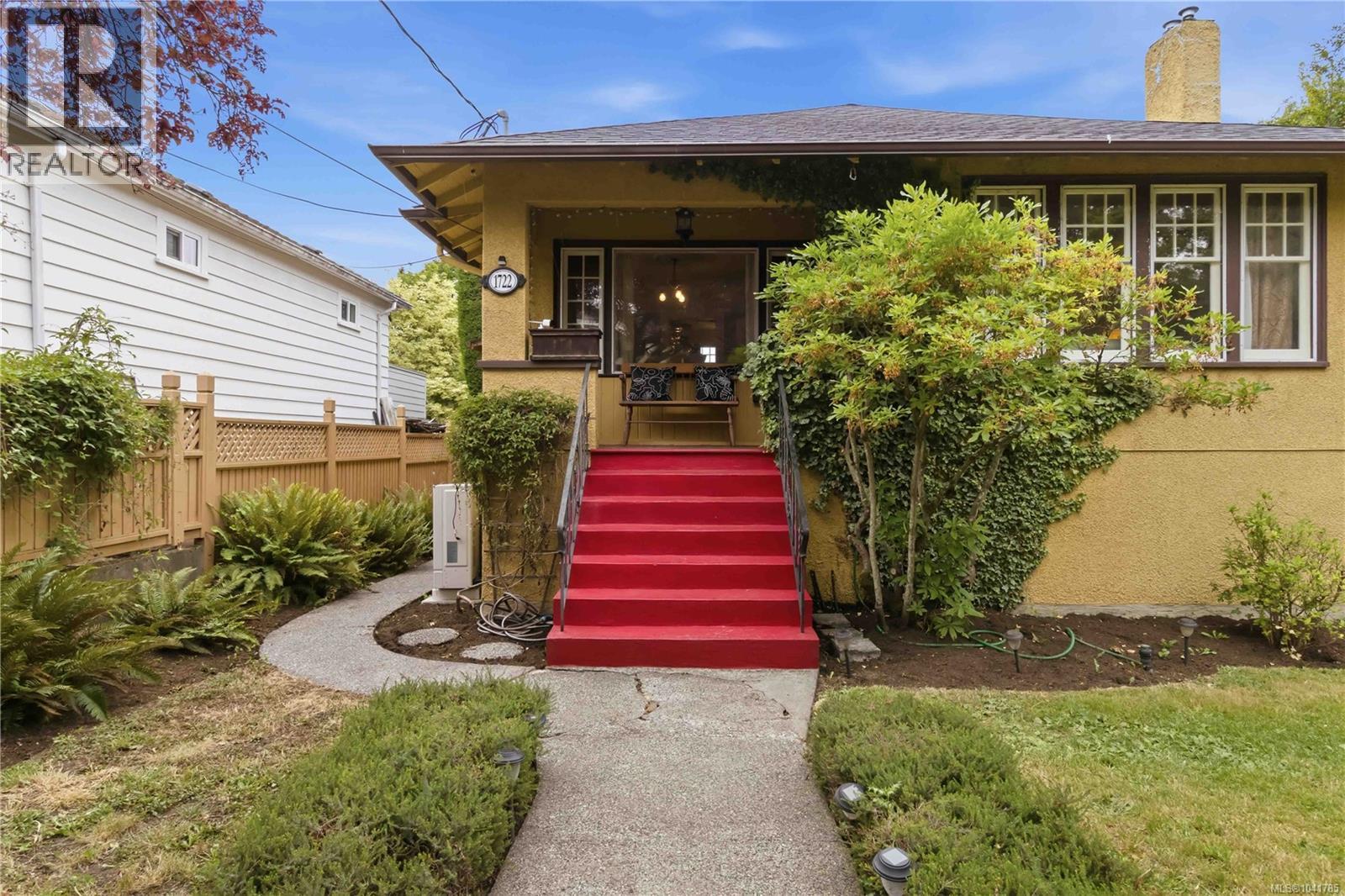 1722 Stanley Ave, Victoria, British Columbia  V8R 3W8 - Photo 4 - 1041785