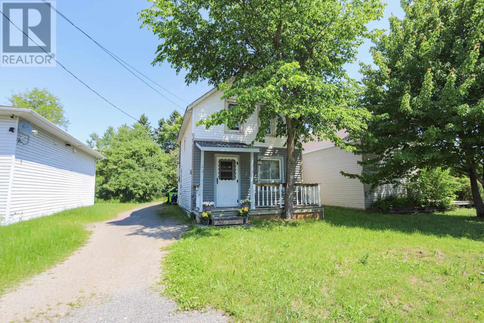 36 Fauquier Ave, Sault Ste. Marie, Ontario  P6B 2P1 - Photo 2 - SM261653
