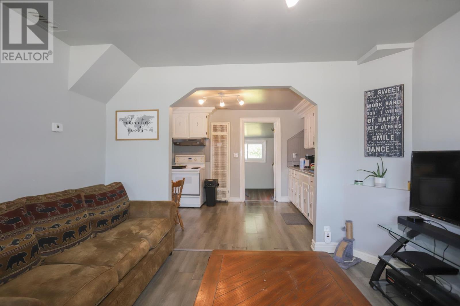 36 Fauquier Ave, Sault Ste. Marie, Ontario  P6B 2P1 - Photo 8 - SM261653
