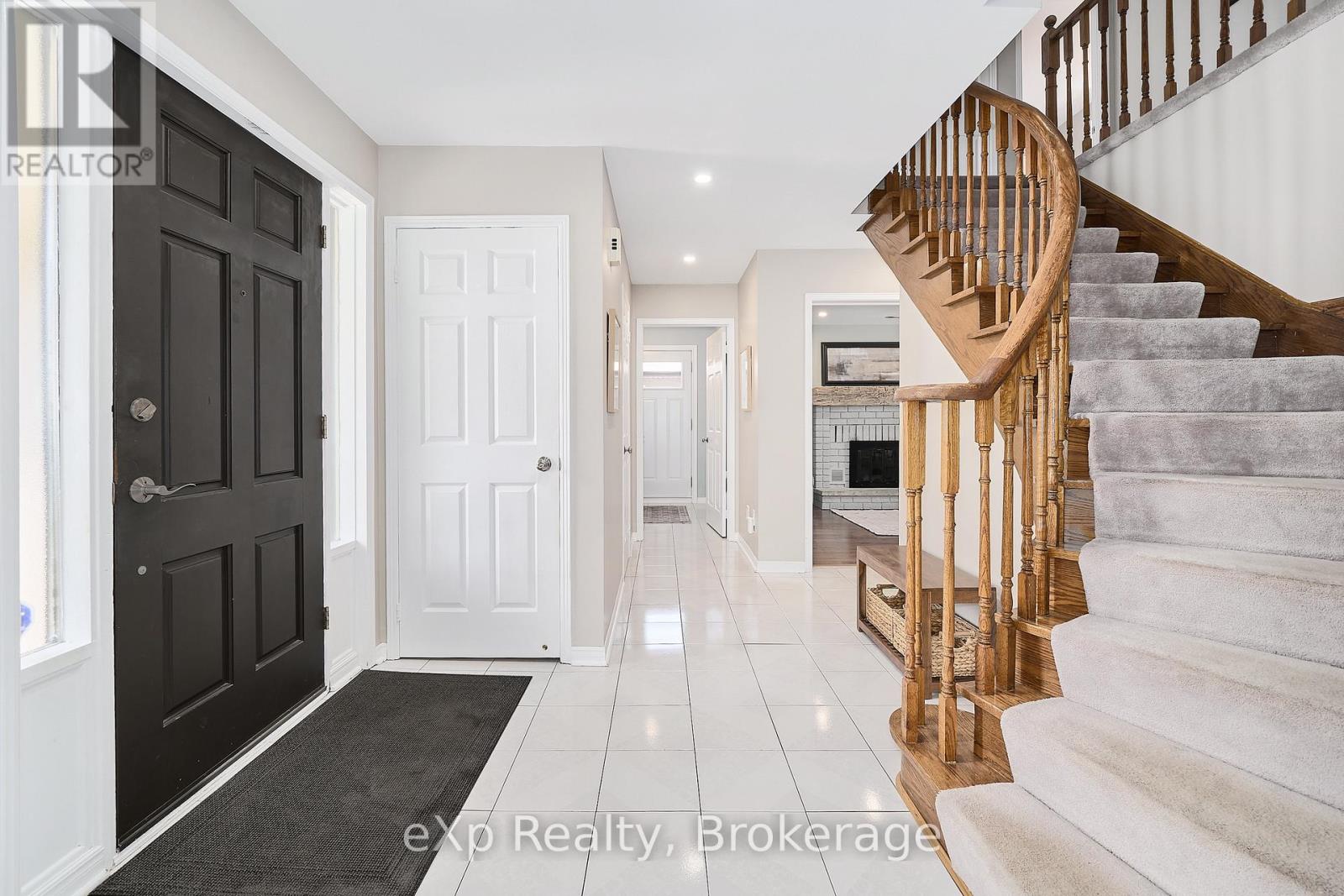 43 Forest Heights Street, Whitby, Ontario  L1R 1T7 - Photo 11 - E13500968