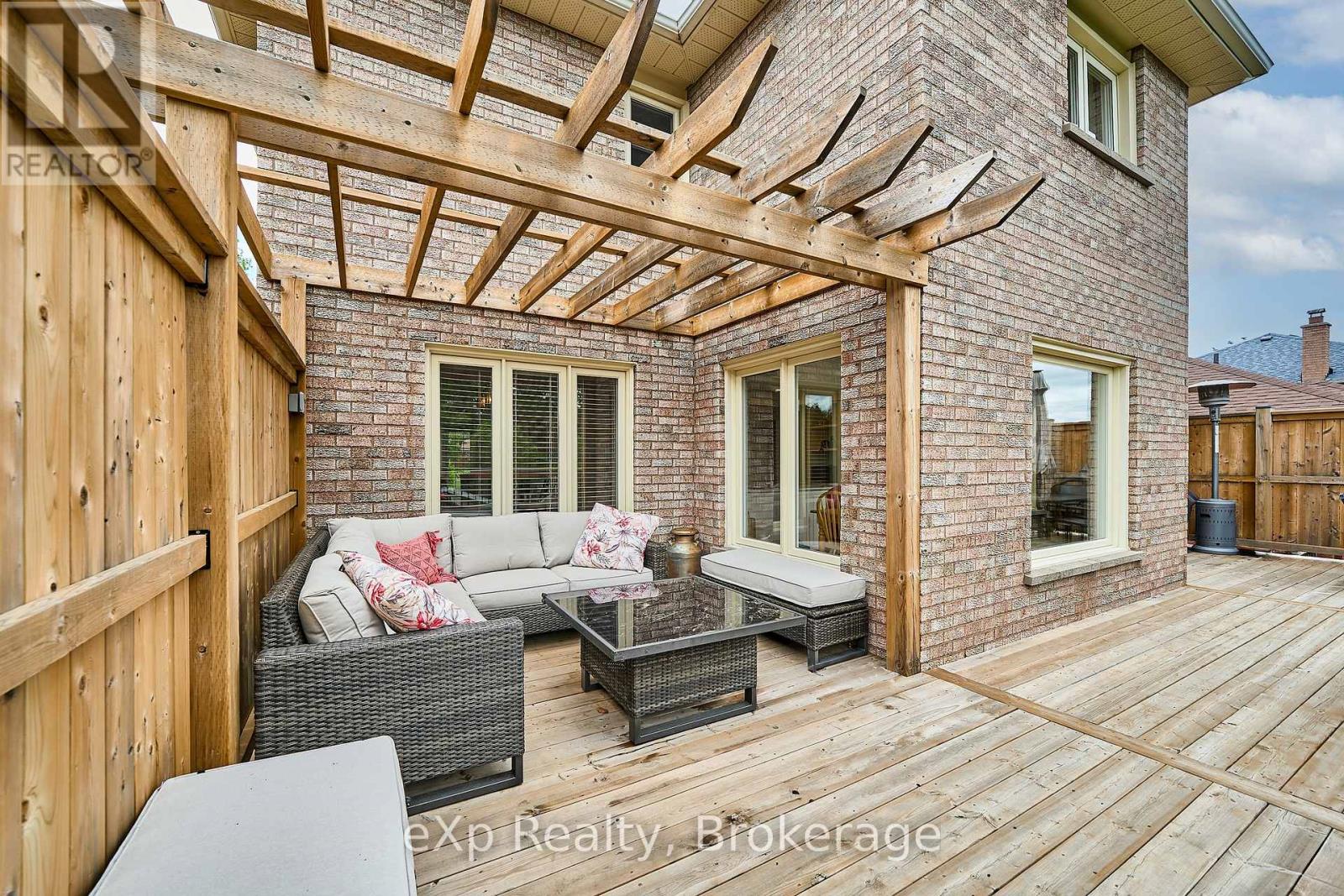 43 Forest Heights Street, Whitby, Ontario  L1R 1T7 - Photo 6 - E13500968